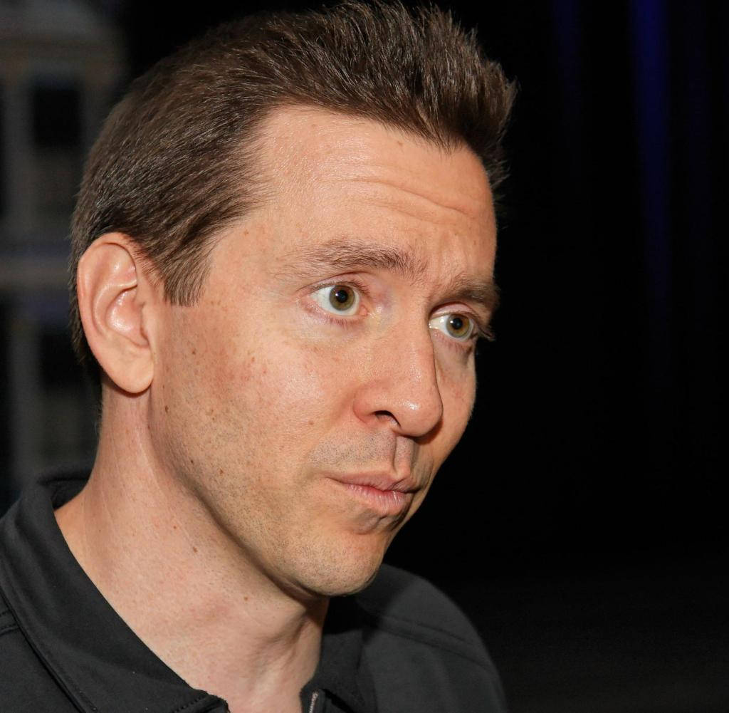 Scott Forstall Wide-eyed Close Up Wallpaper