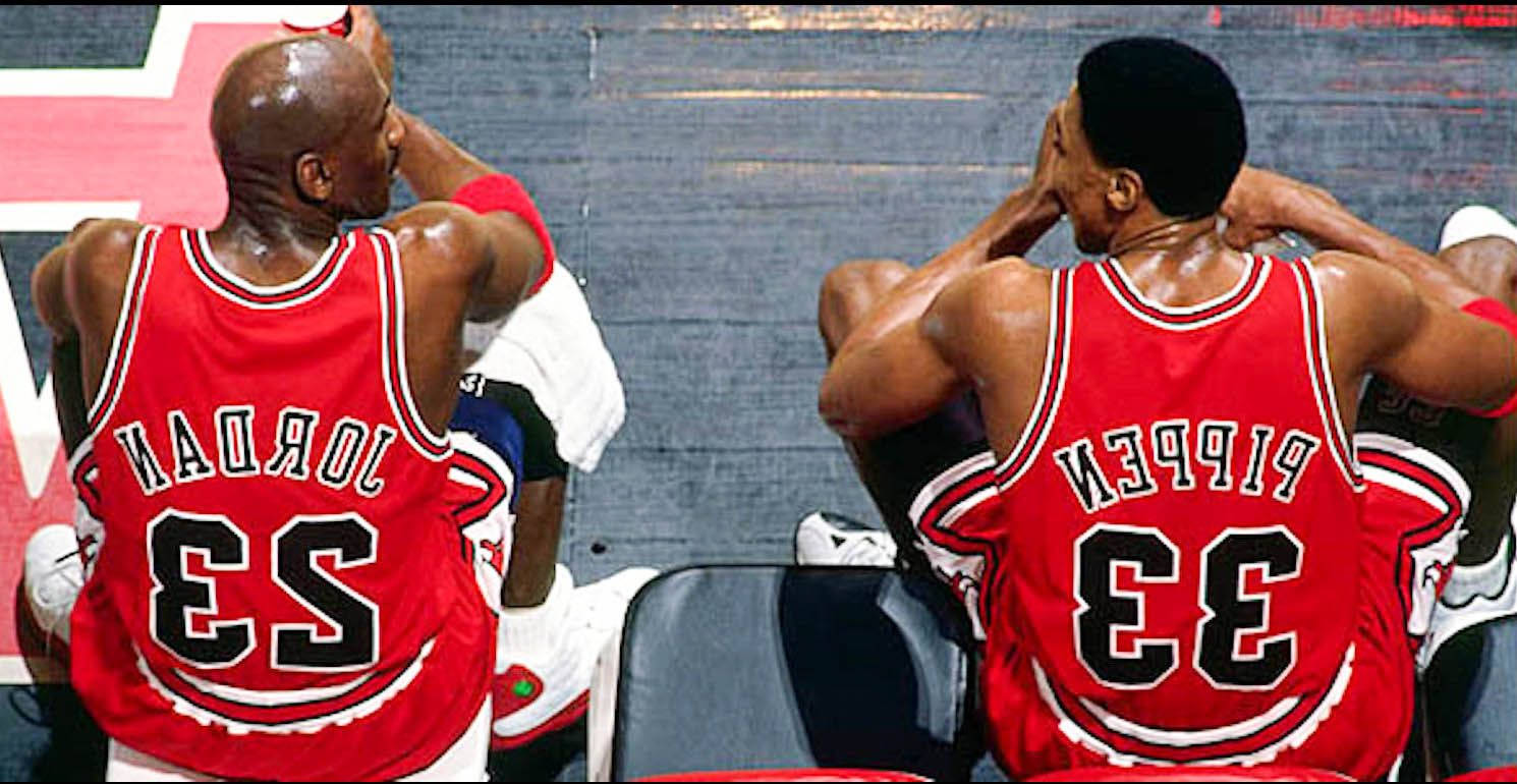 Scottie Ippen And Michael Jordan Hd Wallpaper