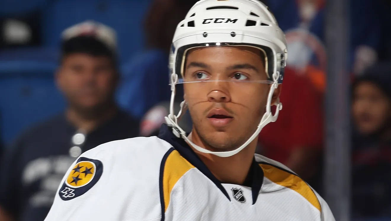 Seth Jones With An Astonished Gaze Wallpaper