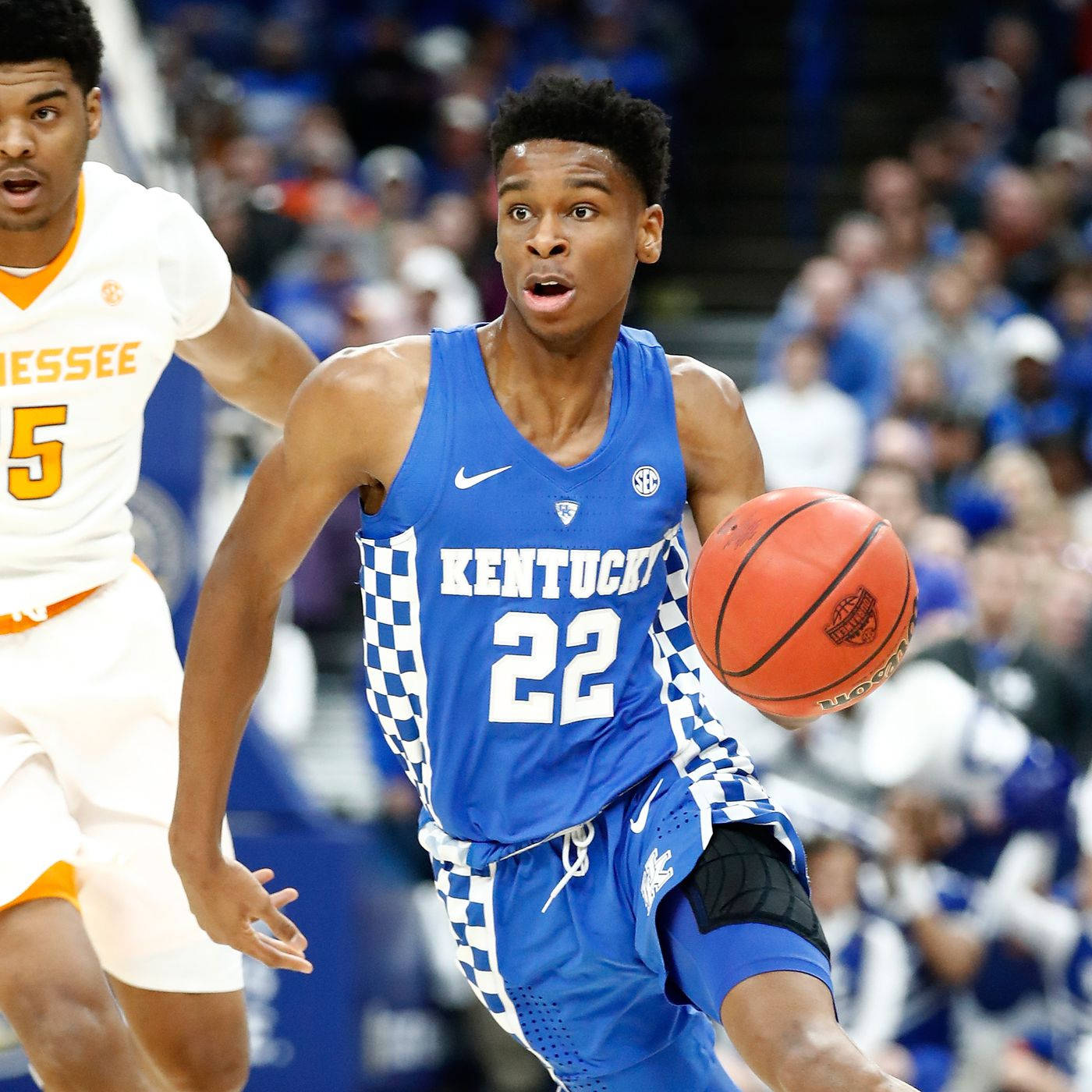 Shai Gilgeous-alexander In Action Against Tennessee Volunteers Wallpaper