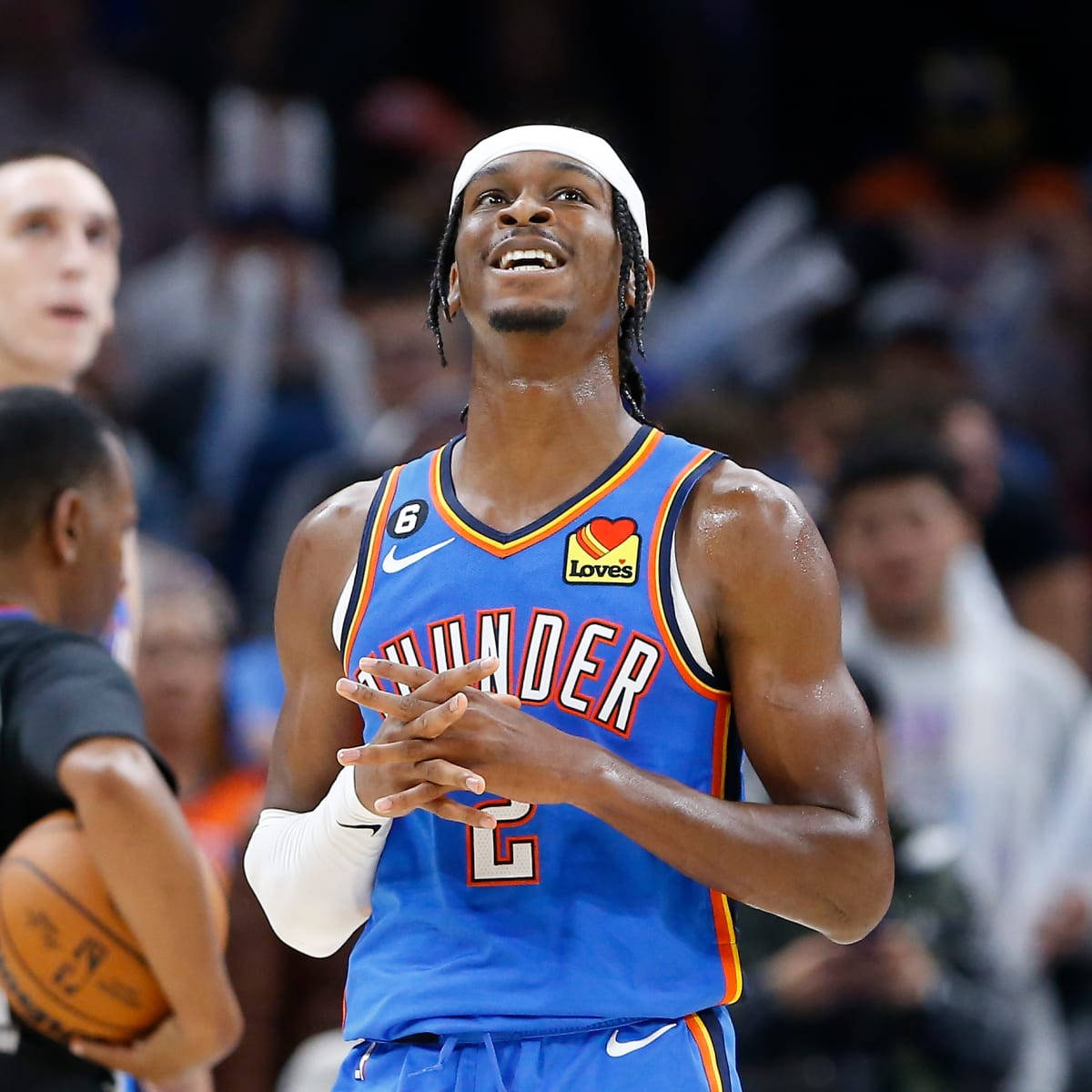 Shai Gilgeous Alexander Smile Win Denver Nuggets Wallpaper