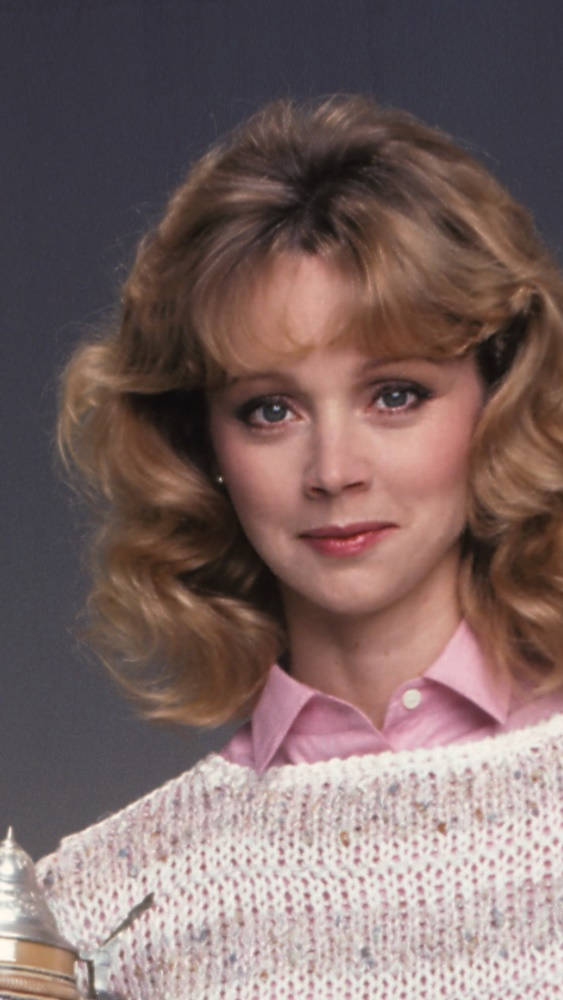 Shelley Long Tv Series Cheers Photoshoot Wallpaper