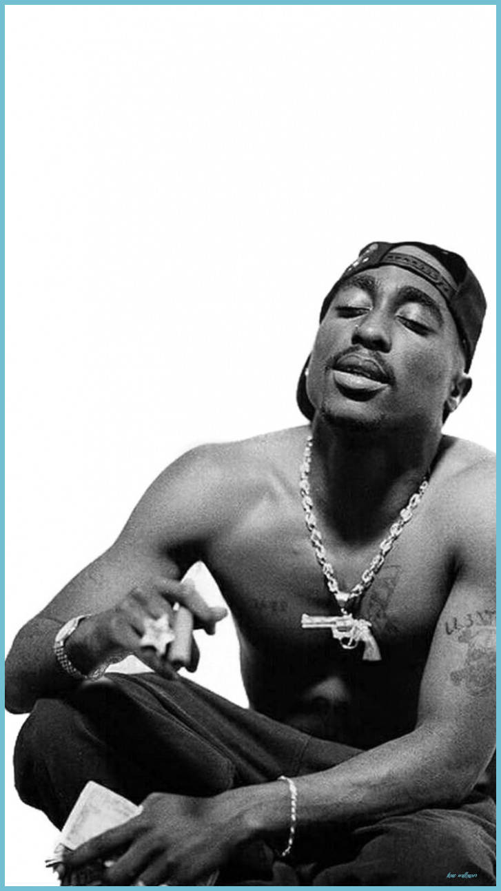 Showcasing The Iconic Best Of Tupac Wallpaper