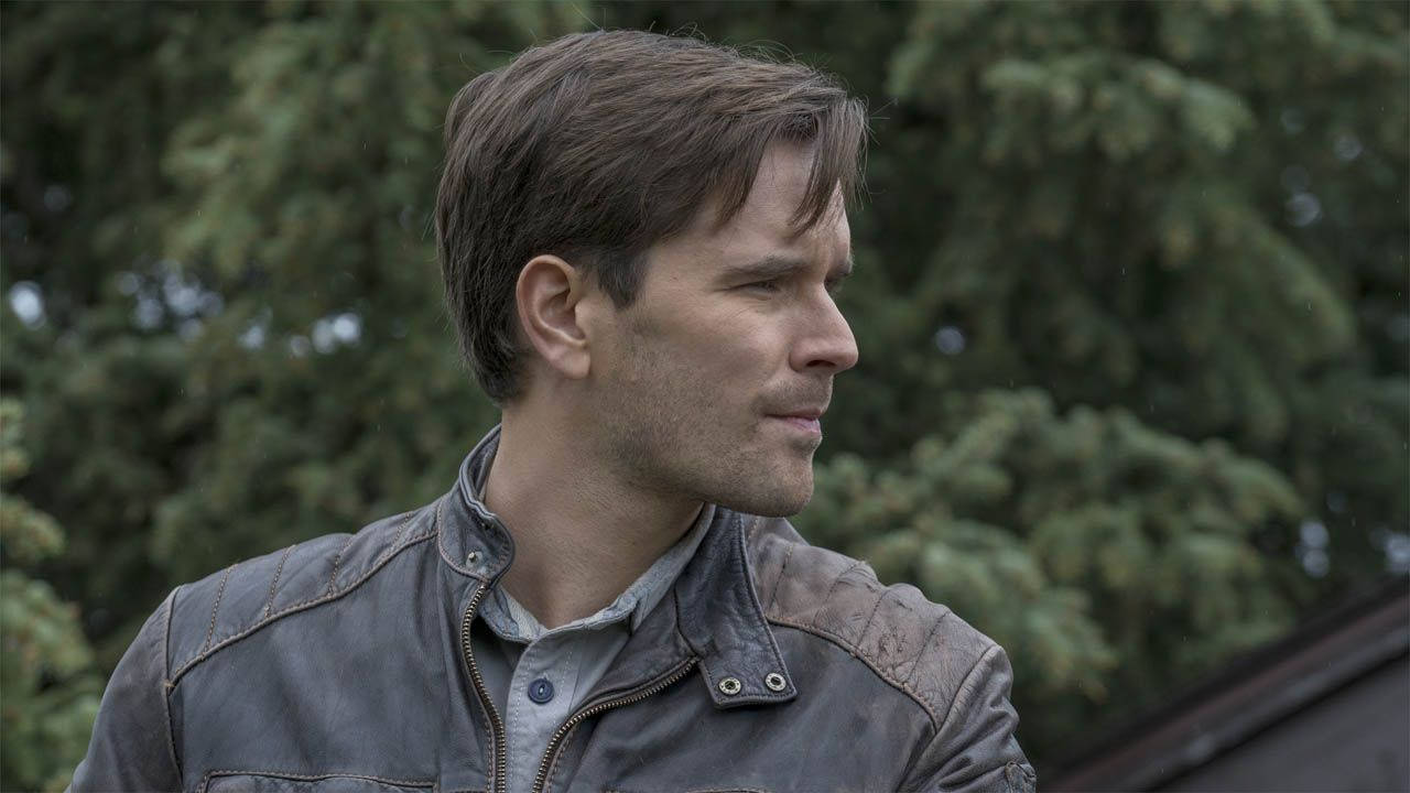 Side View Graham Wardle Wallpaper