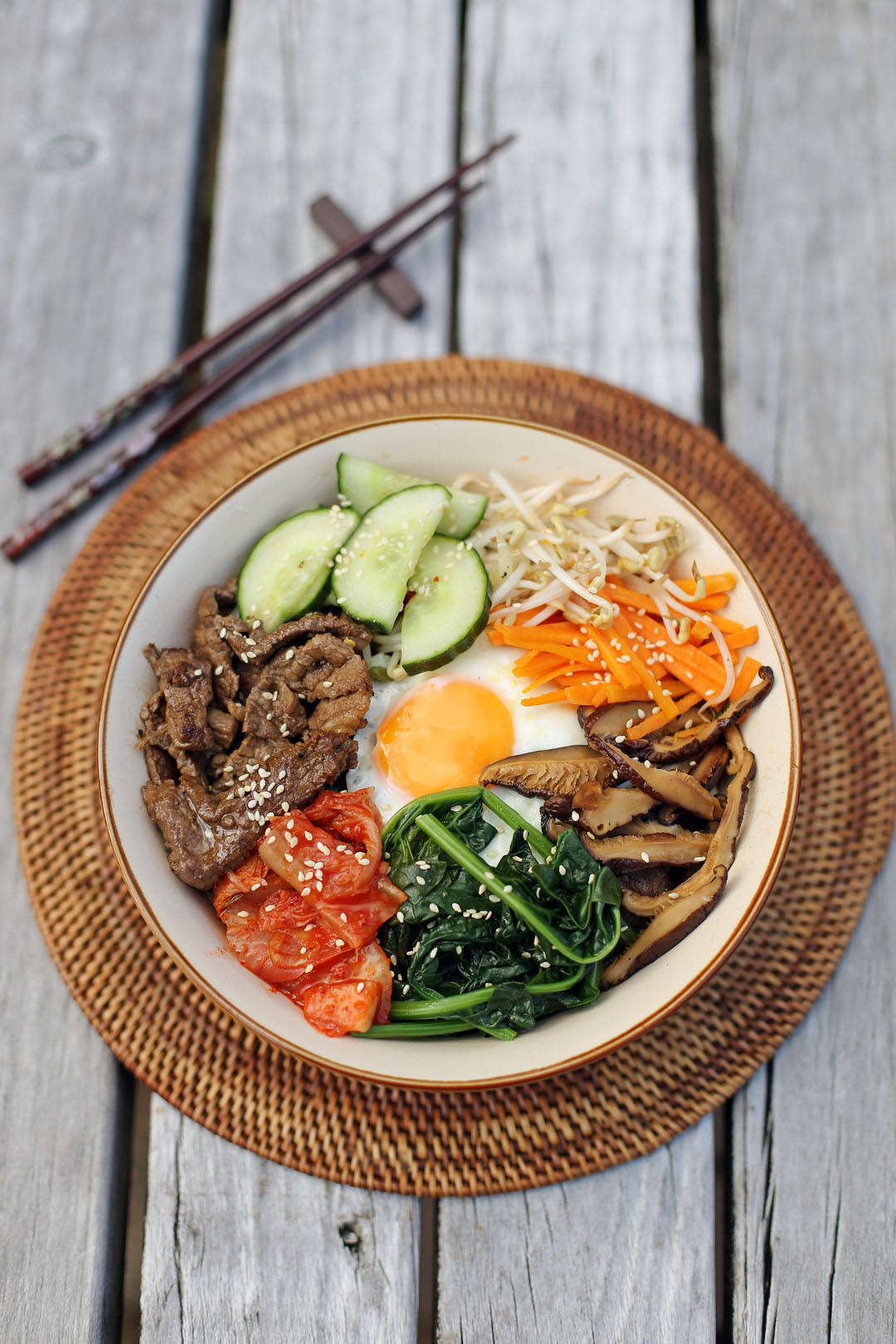 Simple Bibimbap Meal Wallpaper