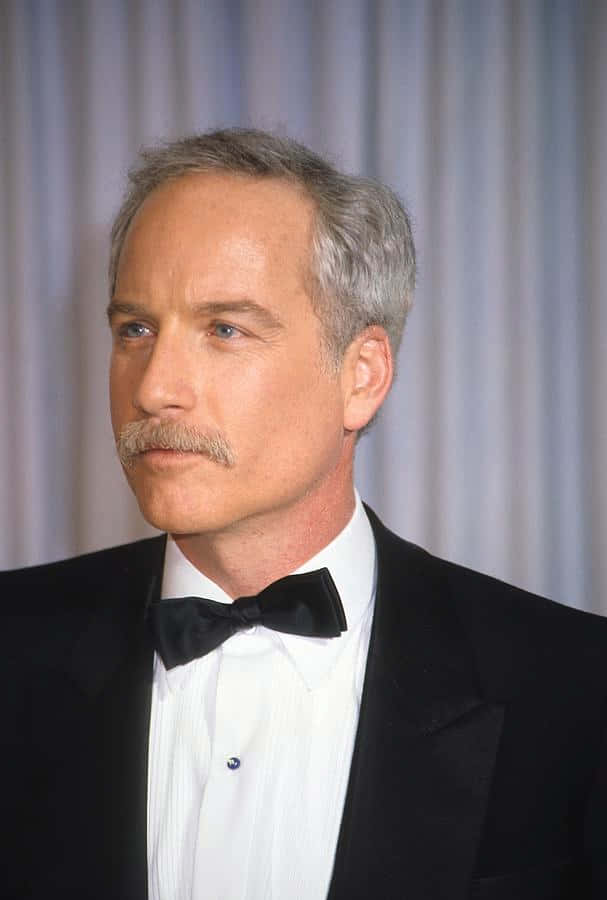 Sleek Richard Dreyfuss Wallpaper