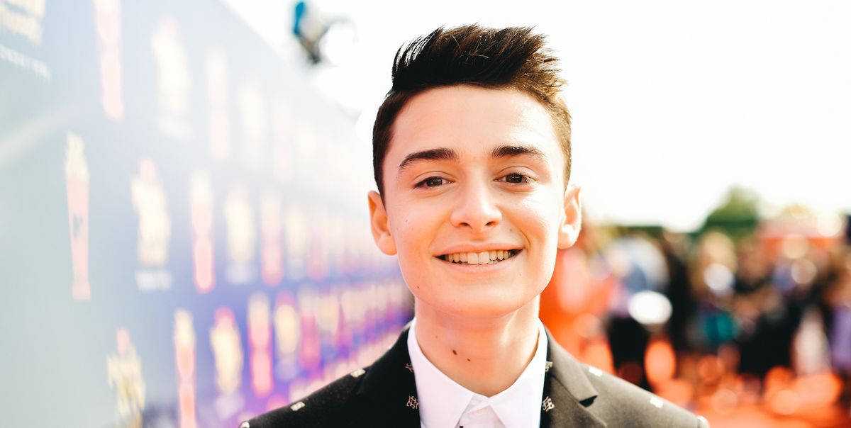 Smiling Noah Schnapp For Desktop Wallpaper