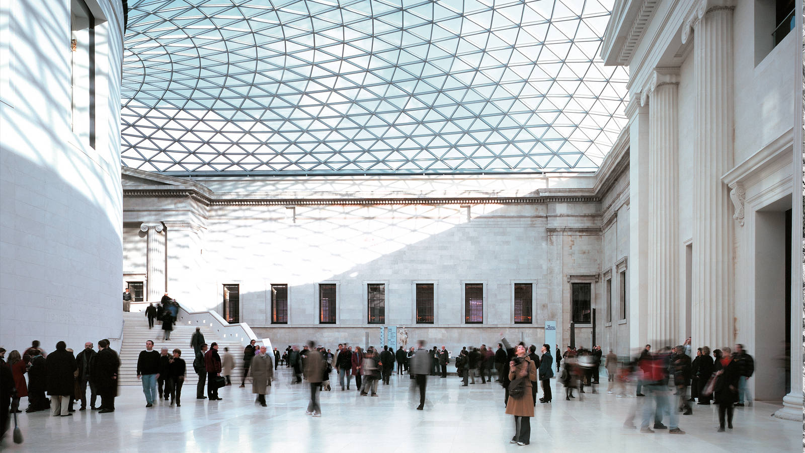 Smithsonian Great Courtyard Wallpaper