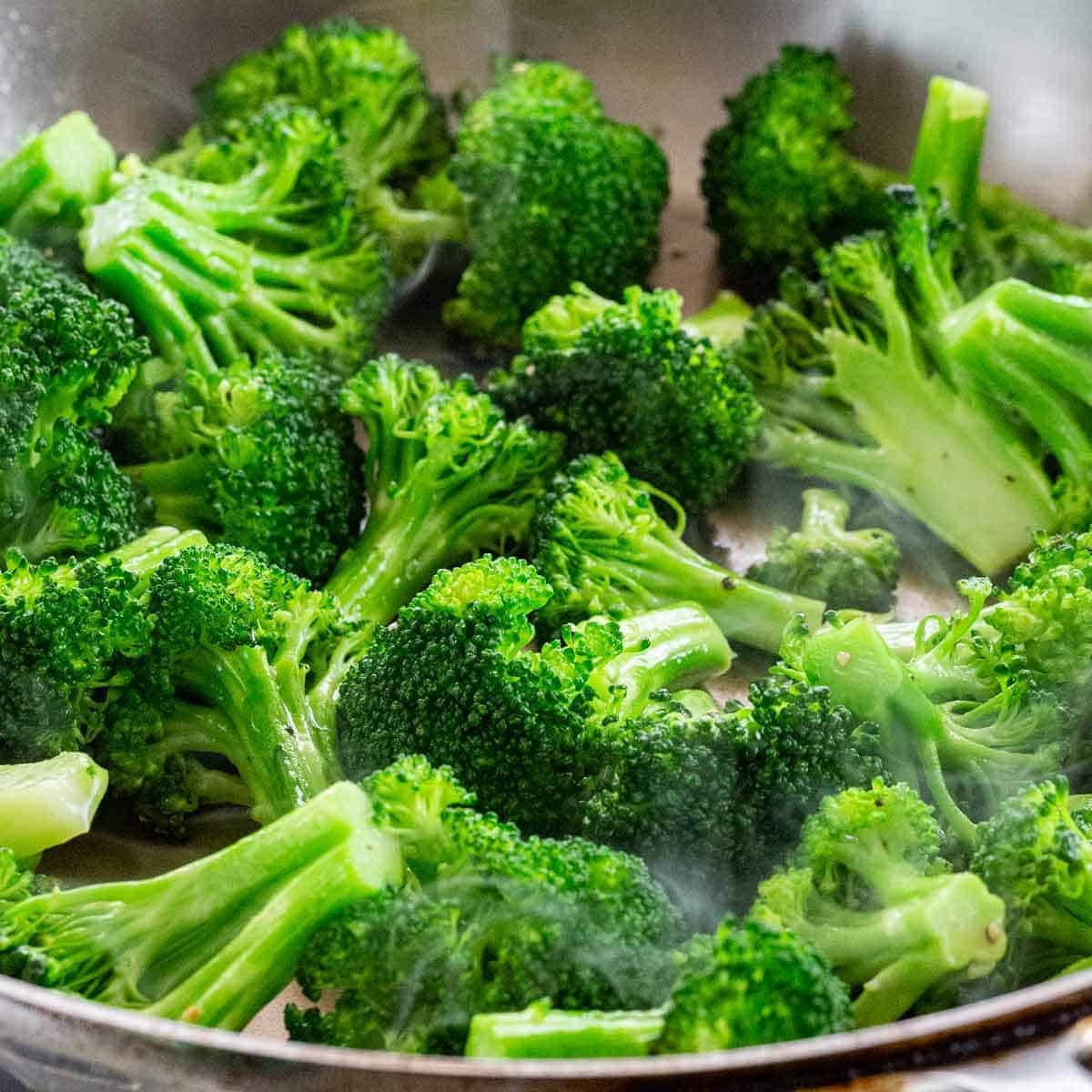 Smokey Green Broccoli Wallpaper