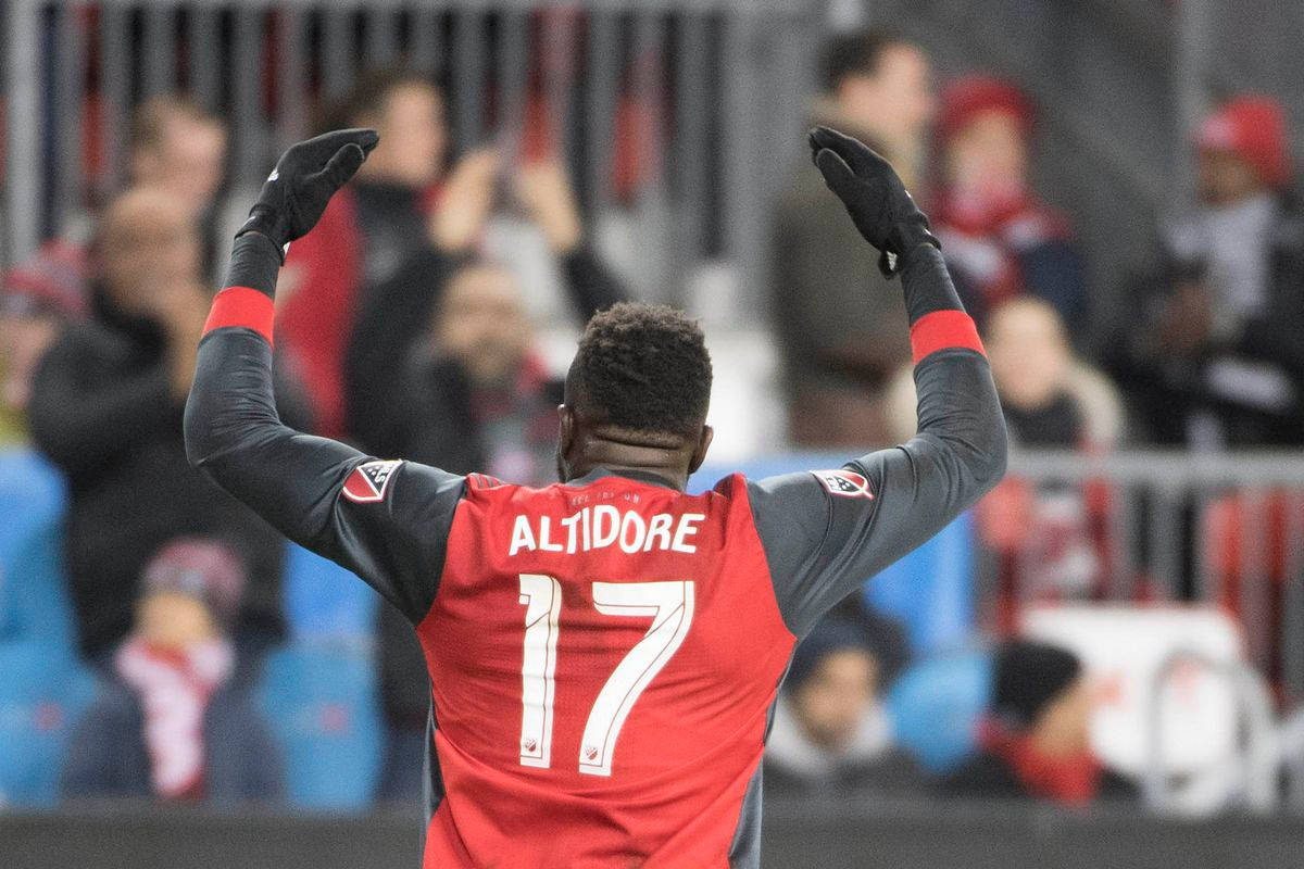 Soccer Player Jozy Altidore Backside Wallpaper