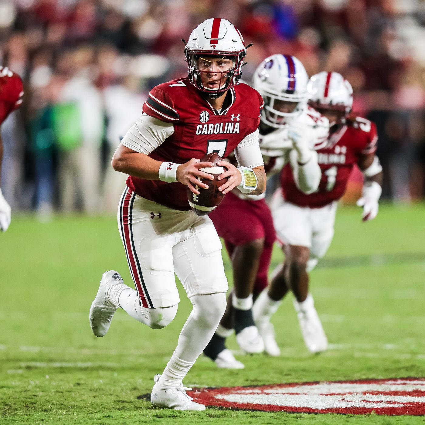 South Carolina Gamecocks Spencer Rattler Wallpaper