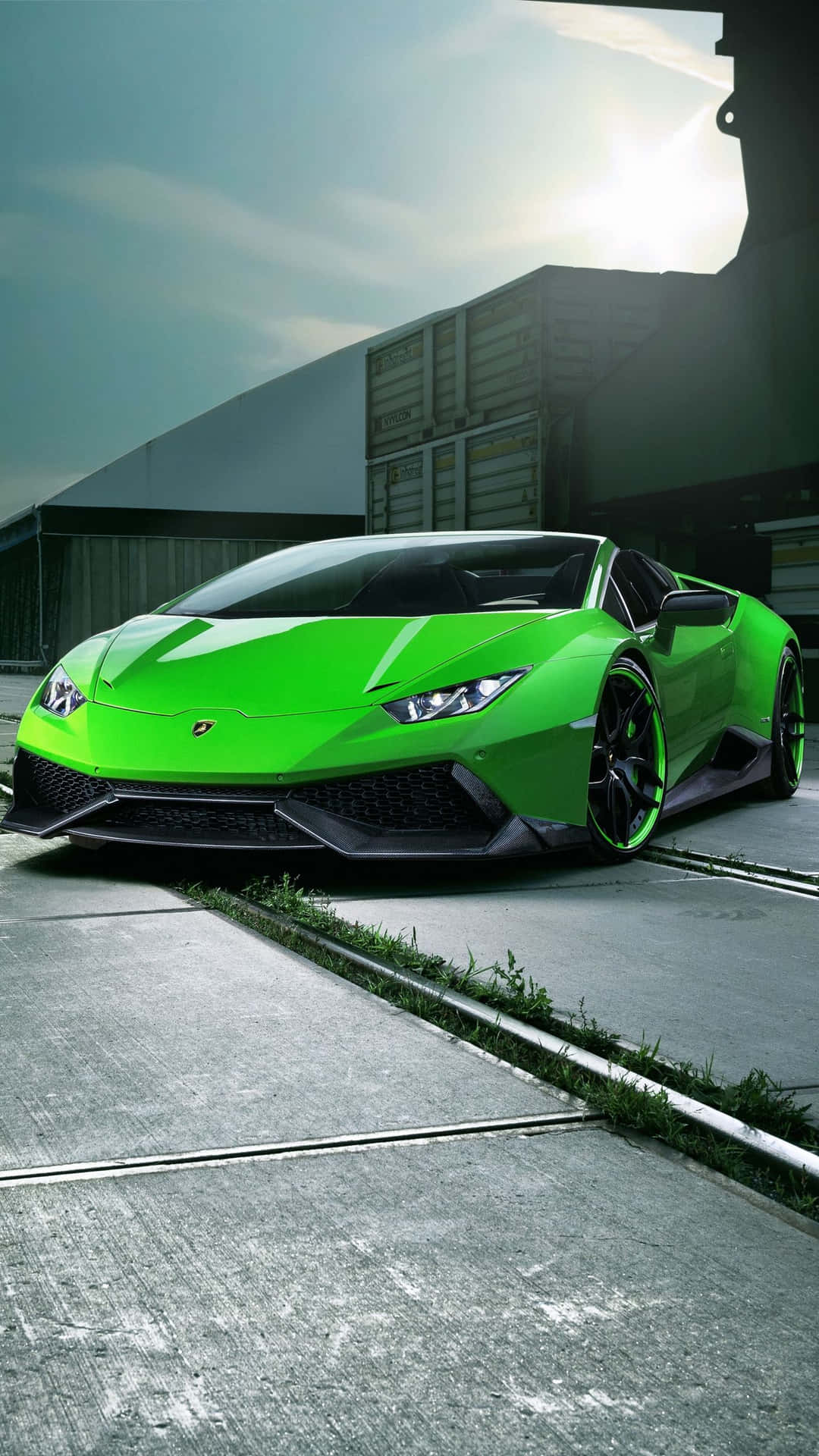 Speed And Luxury Embodied In One Design. Wallpaper