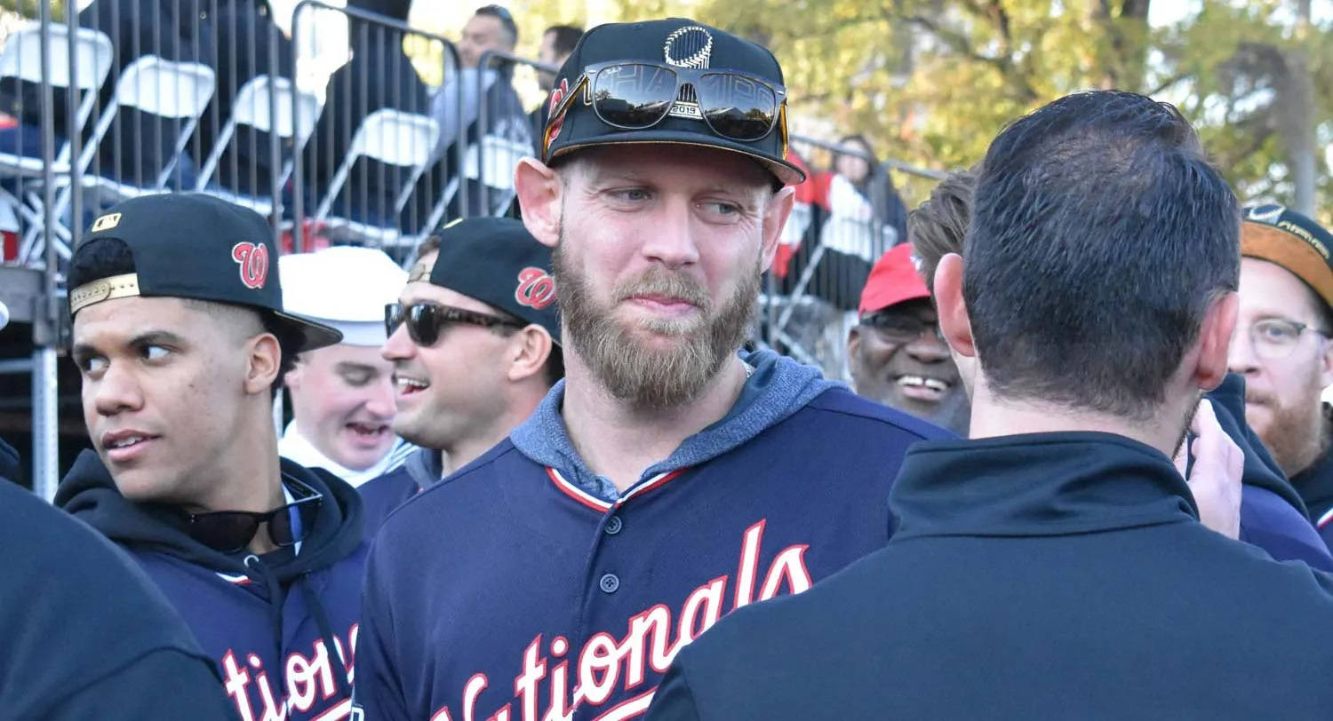 Stephen Strasburg At The Crowd Wallpaper