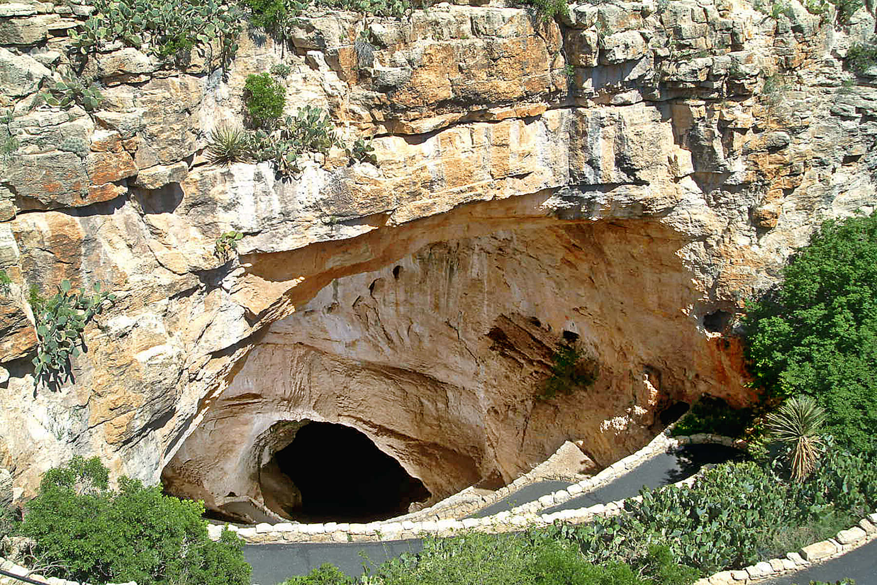 Stunning View Of Carlsbad Caverns National Park Wallpaper