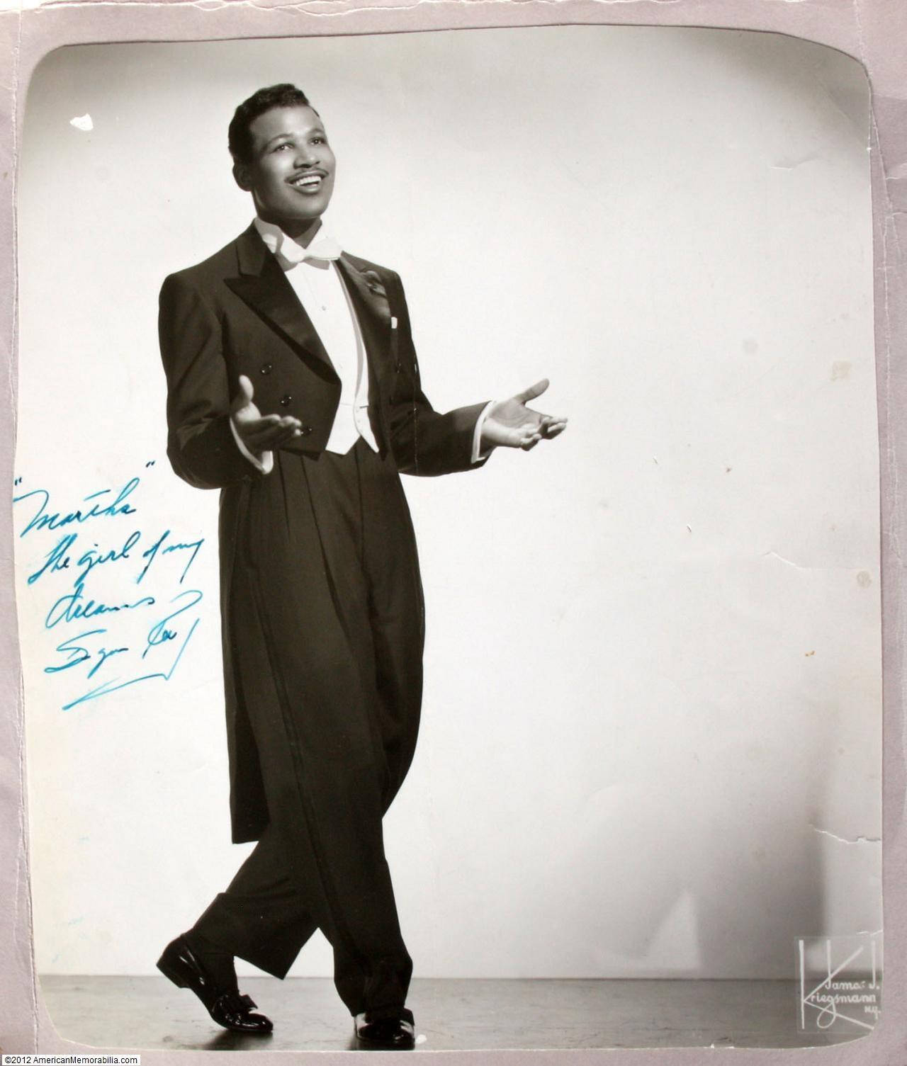 Sugar Ray Robinson Singing Wallpaper