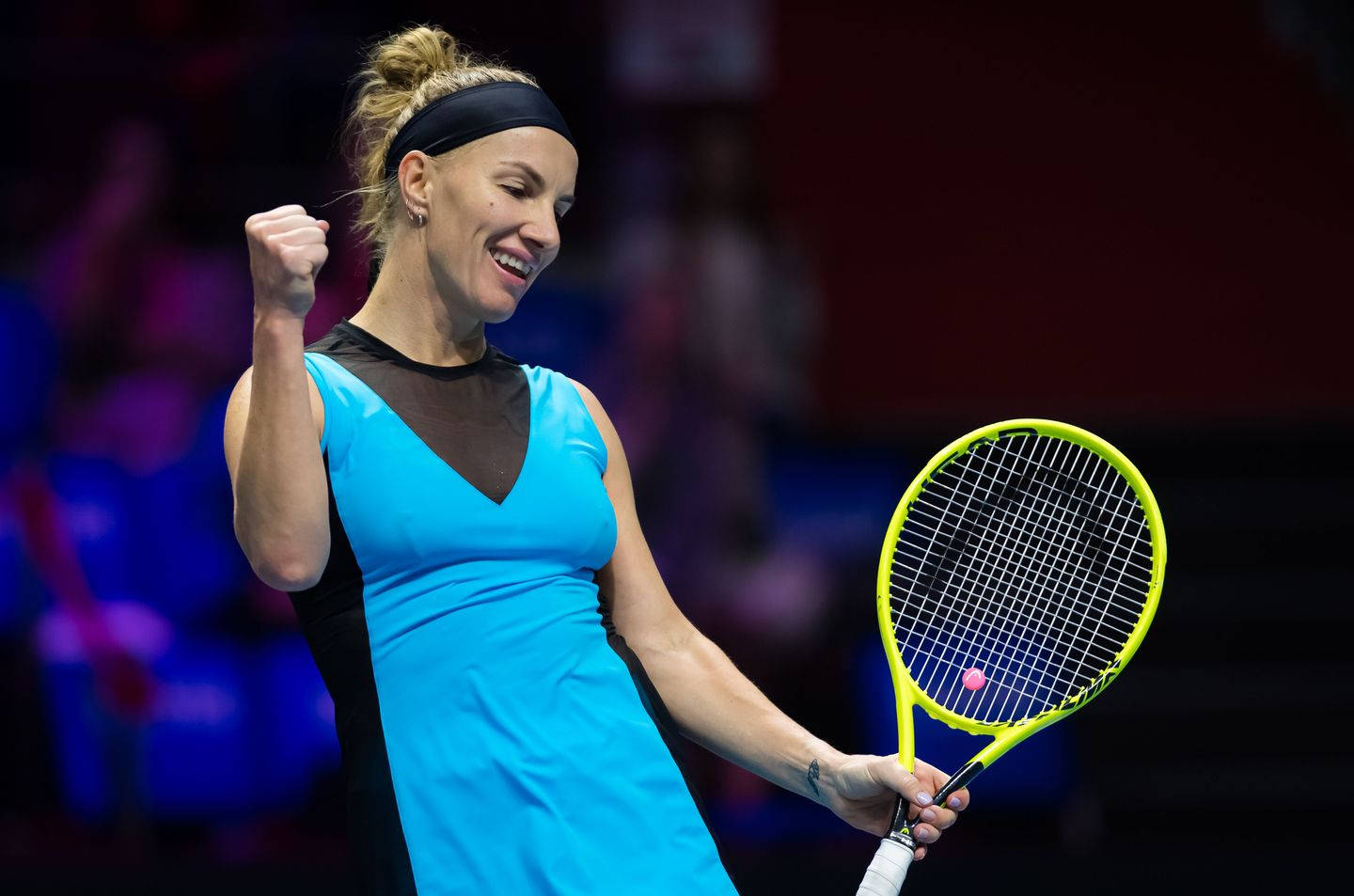 Svetlana Kuznetsova Gleeful Fist Pump Wallpaper