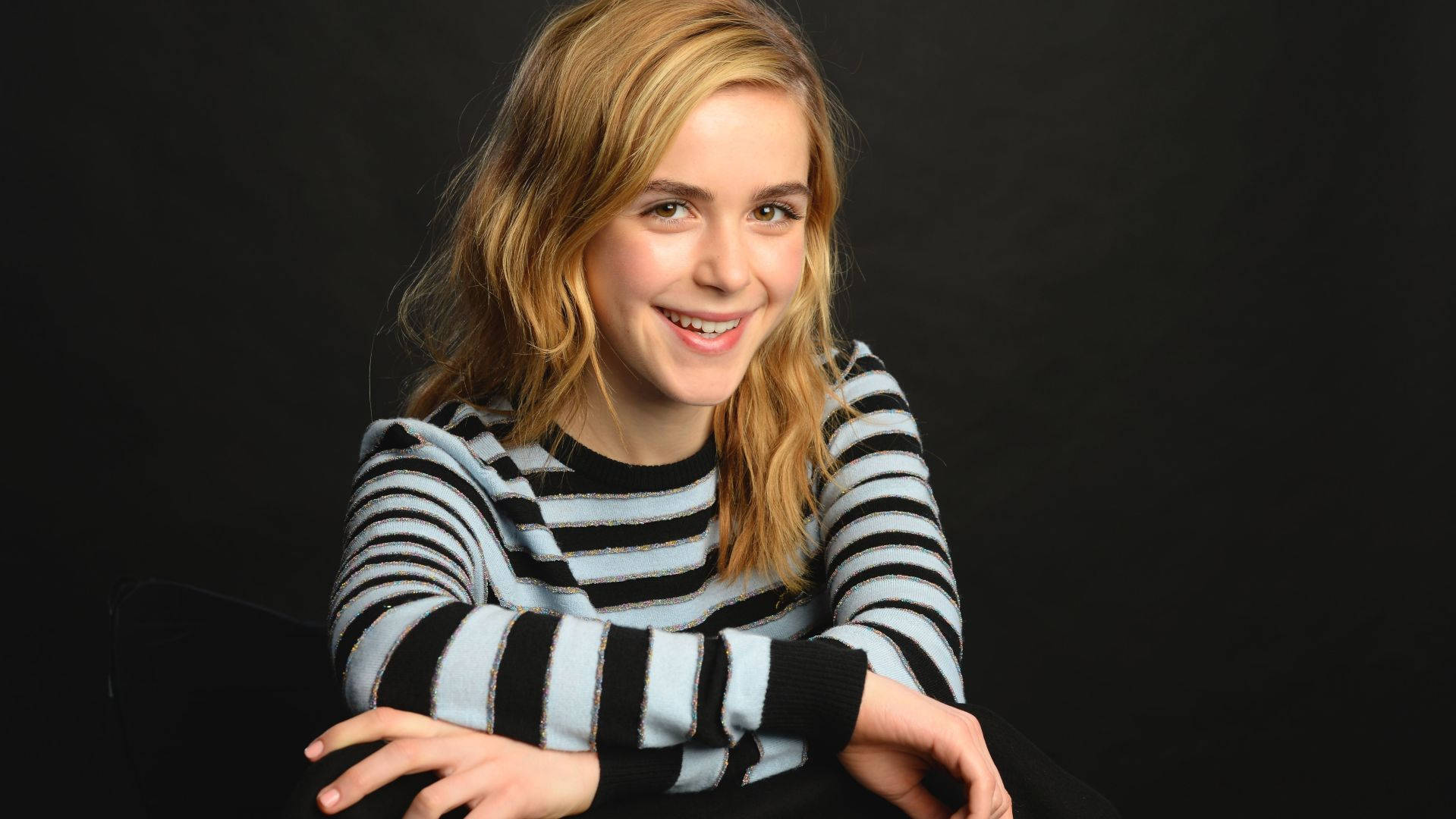 Sweet Actress Kiernan Shipka Wallpaper