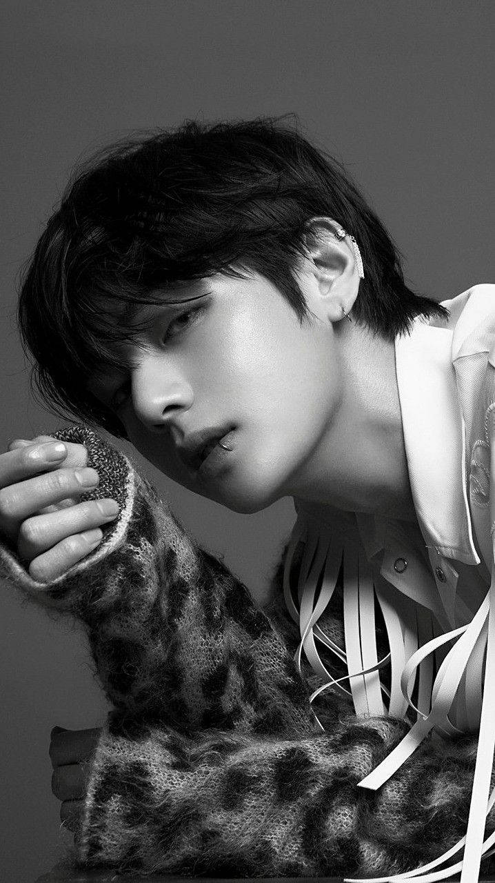 Taehyung Love Yourself Tear Wallpaper