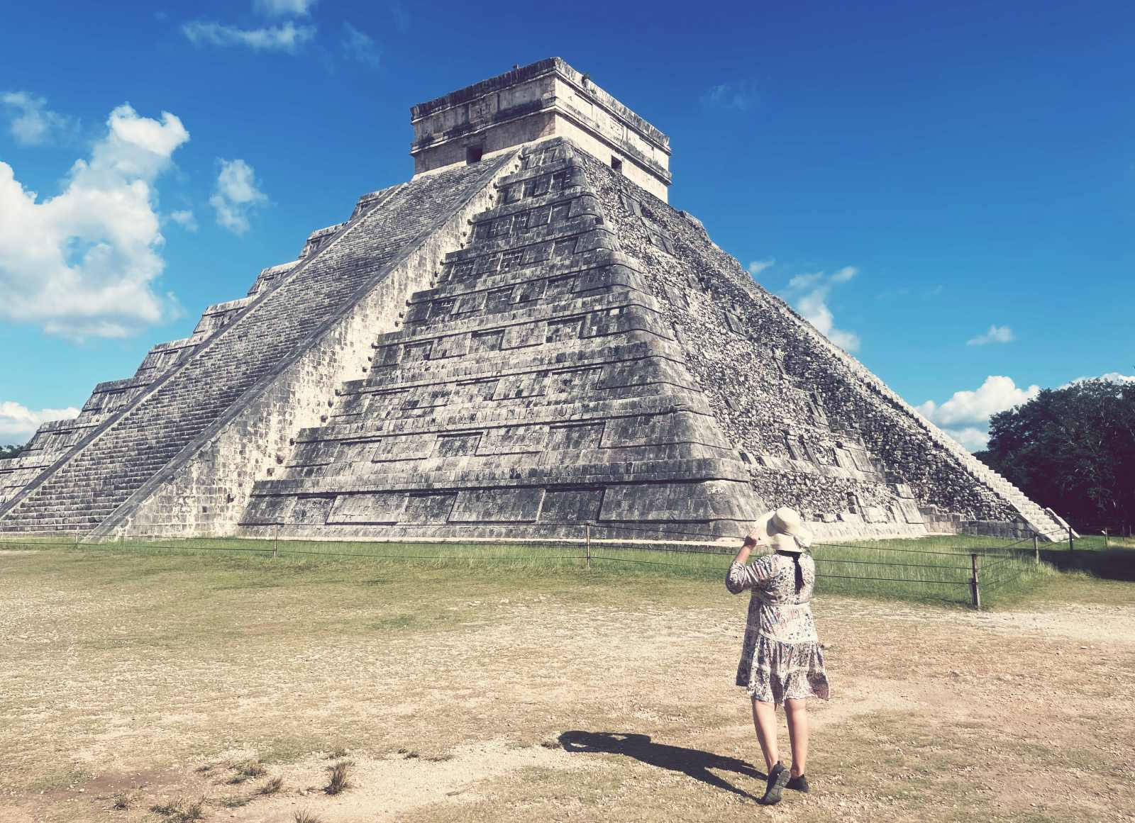 Temple At Chichen Itza Wallpaper