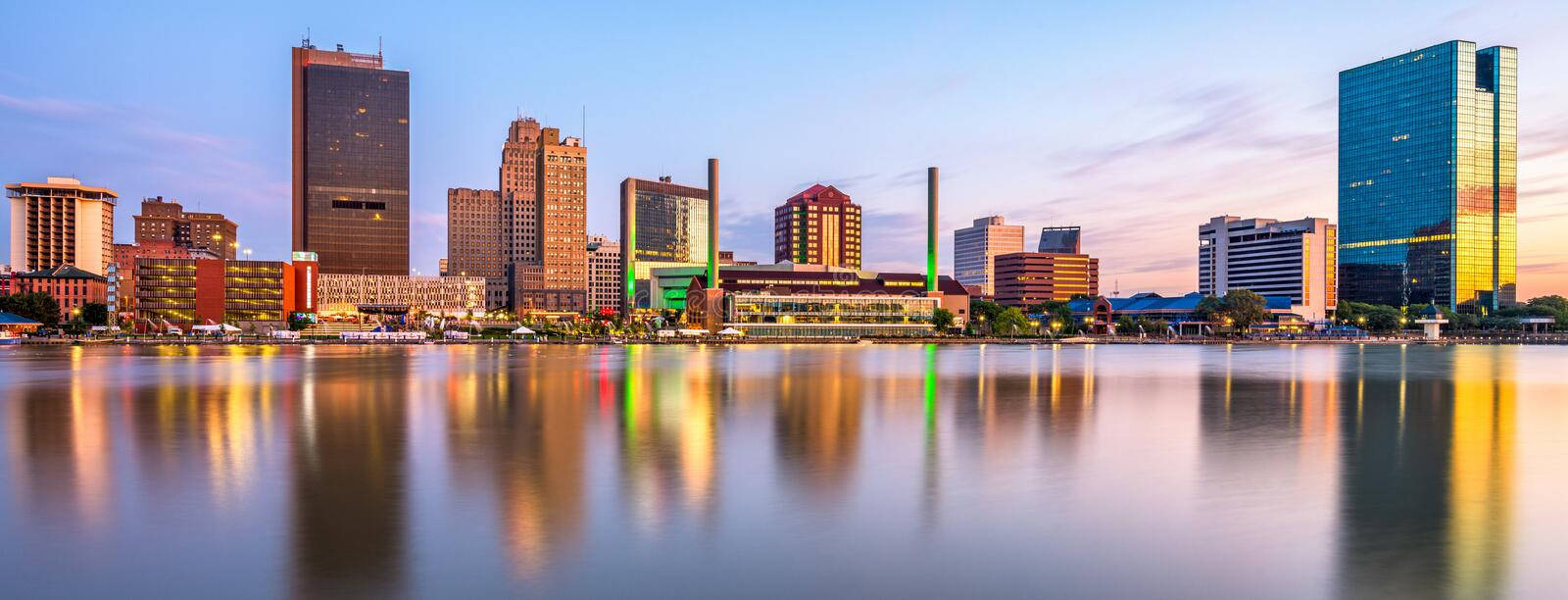 The Calm Waters Of Toledo's Maumee River Wallpaper