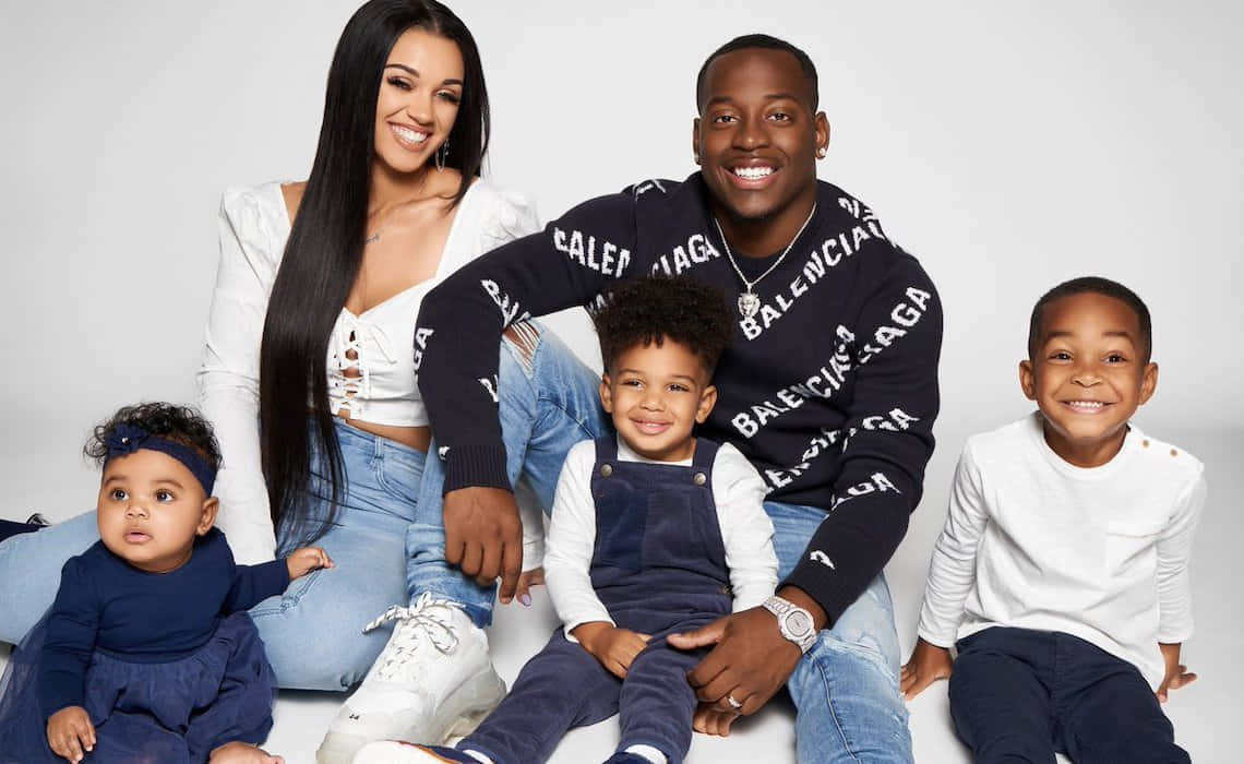 The Prince Family - Bonding Together Through Generations Wallpaper
