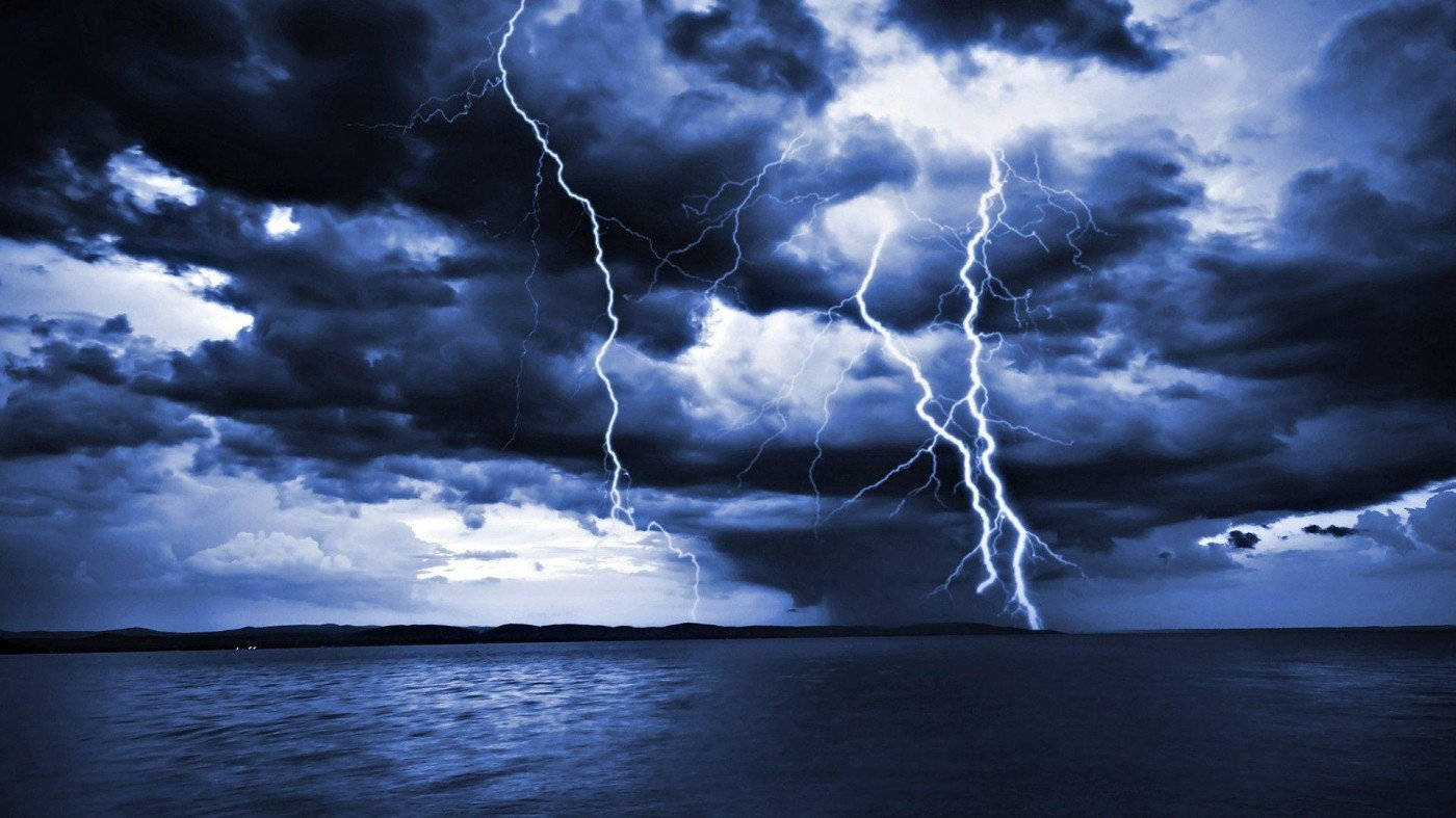 Thunderstorm Blue Ocean Wallpaper