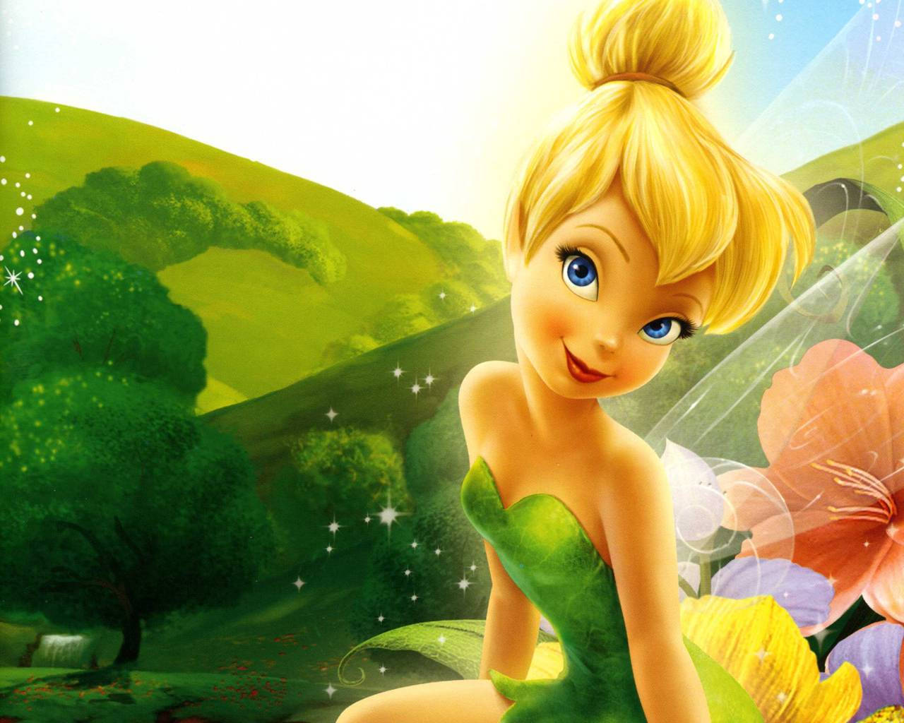 Tinkerbell Smiling On Flowers Wallpaper