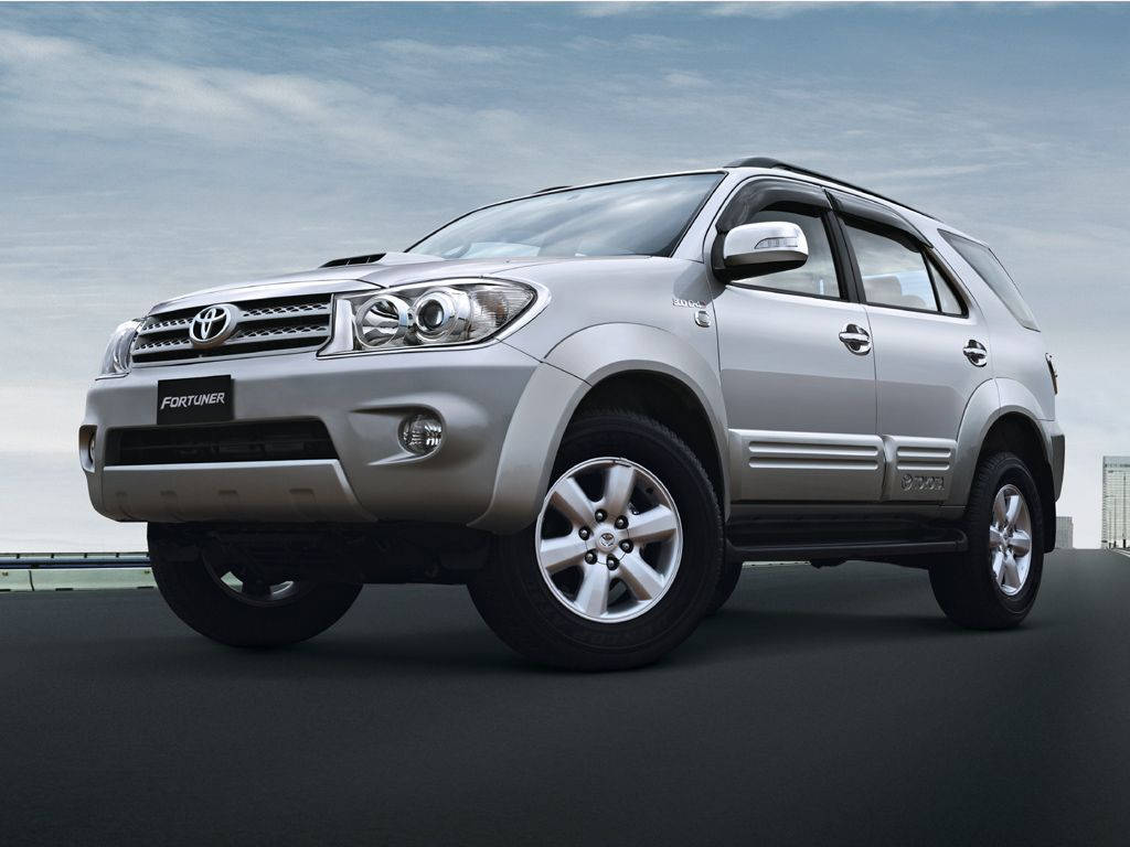 Toyota Fortuner Silver 2012 Model Wallpaper