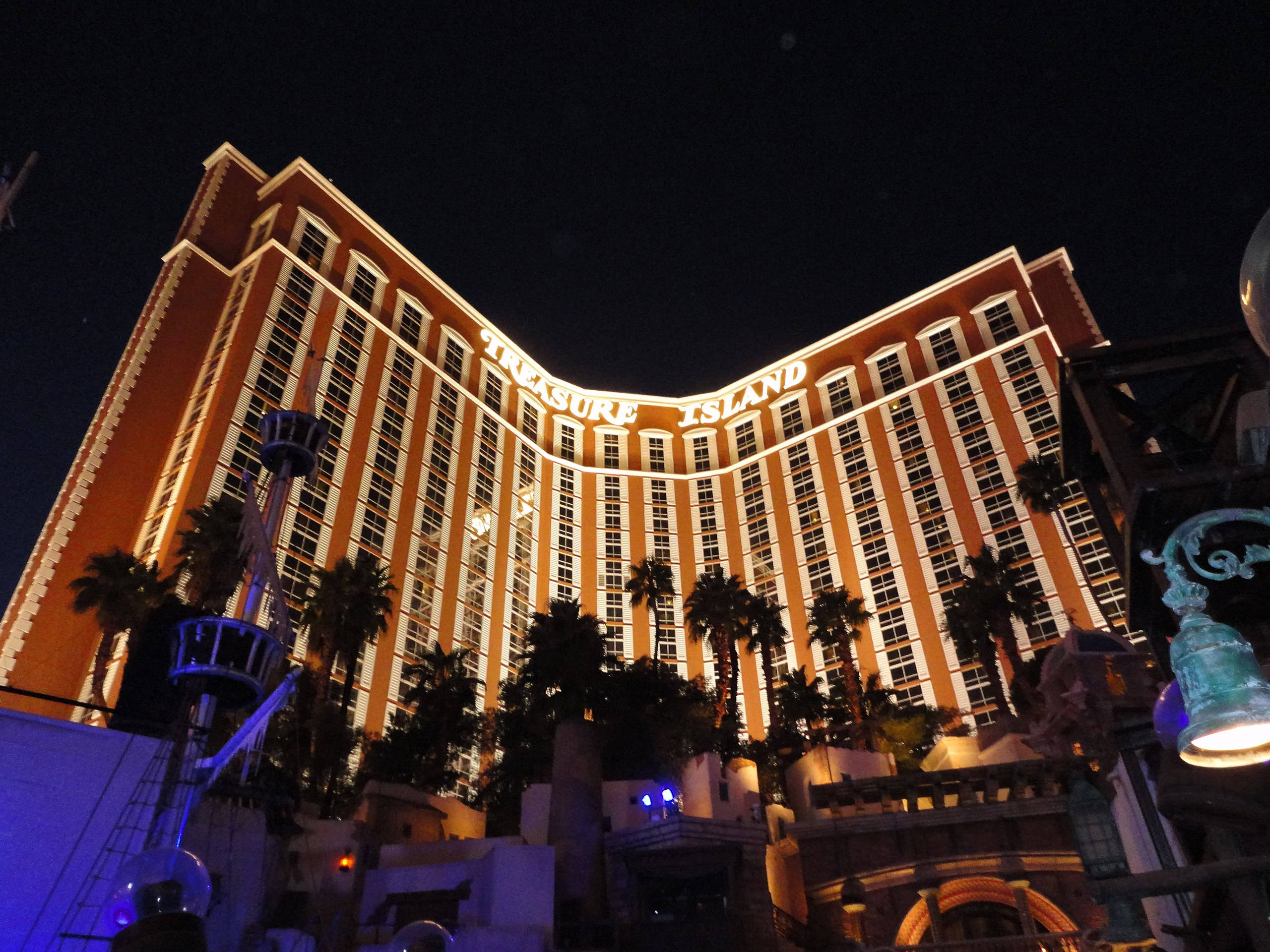 Treasure Island Las Vegas Night Wallpaper