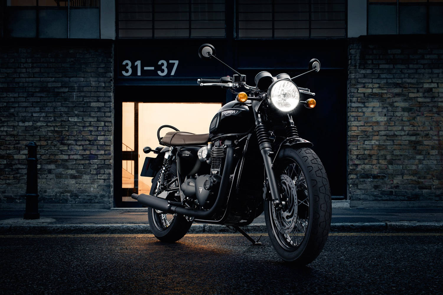 Triumph Bonneville T120 Black Wallpaper