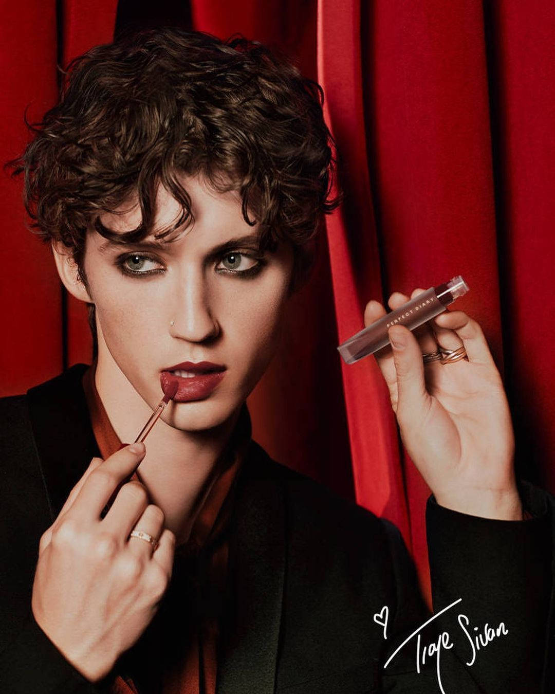 Troye Sivan X Perfect Diary Cosmetics Wallpaper