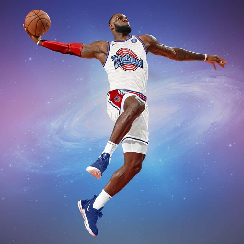 Tune Squad Lebron James Dunk Wallpaper