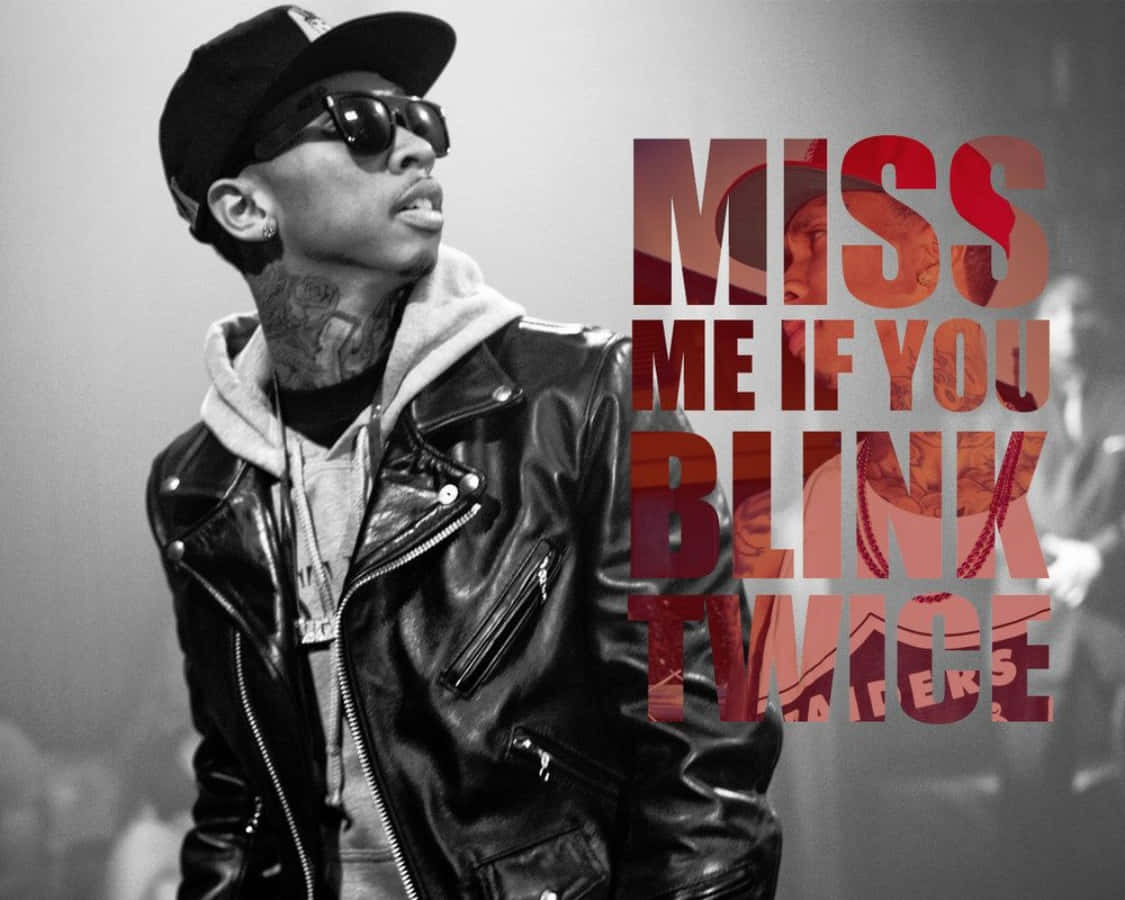 Tyga Looks Stylish While Performing Onstage Wallpaper