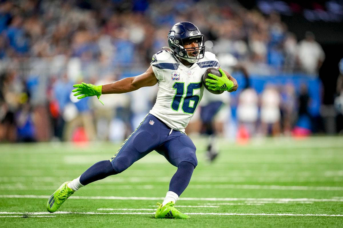 Tyler Lockett Football Player Seattle Seahawks Sports Wallpaper