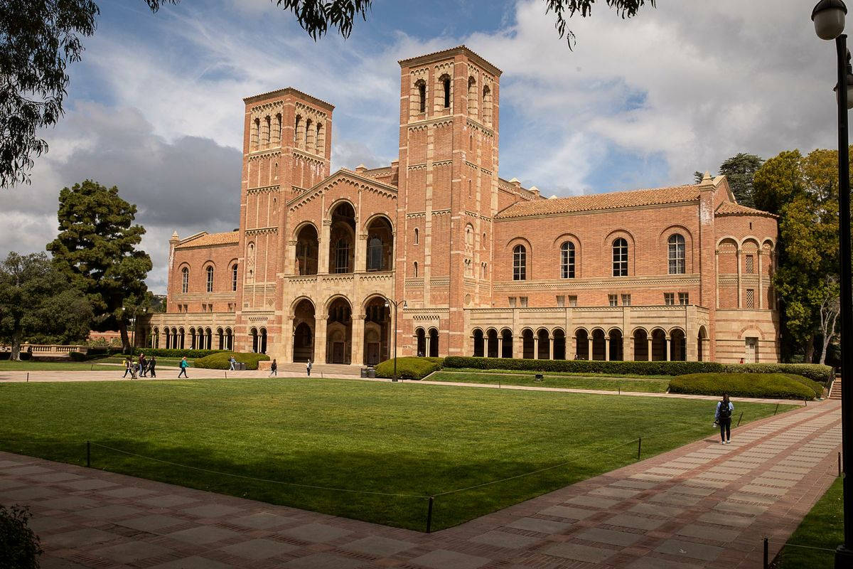 Ucla Royce Hall Side View Wallpaper