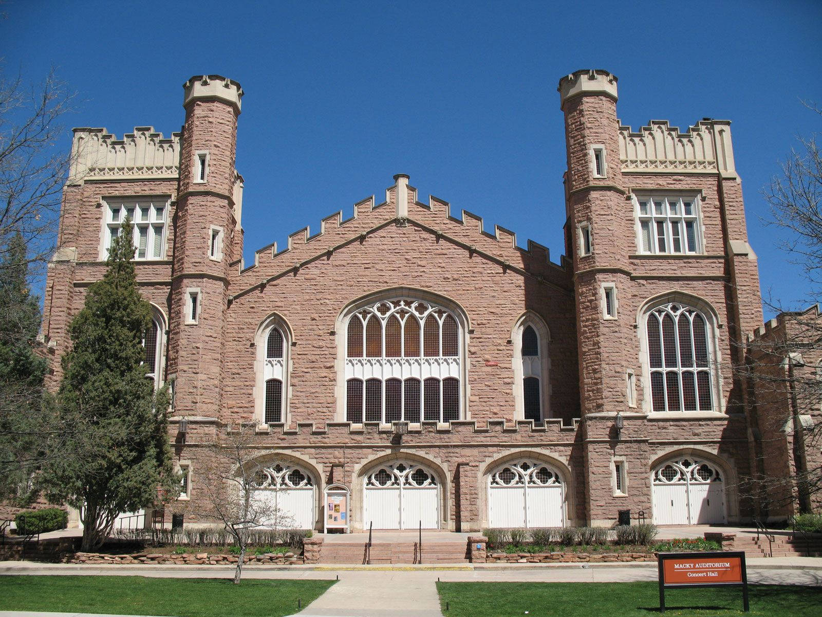 University Of Colorado Macky Auditorium Wallpaper