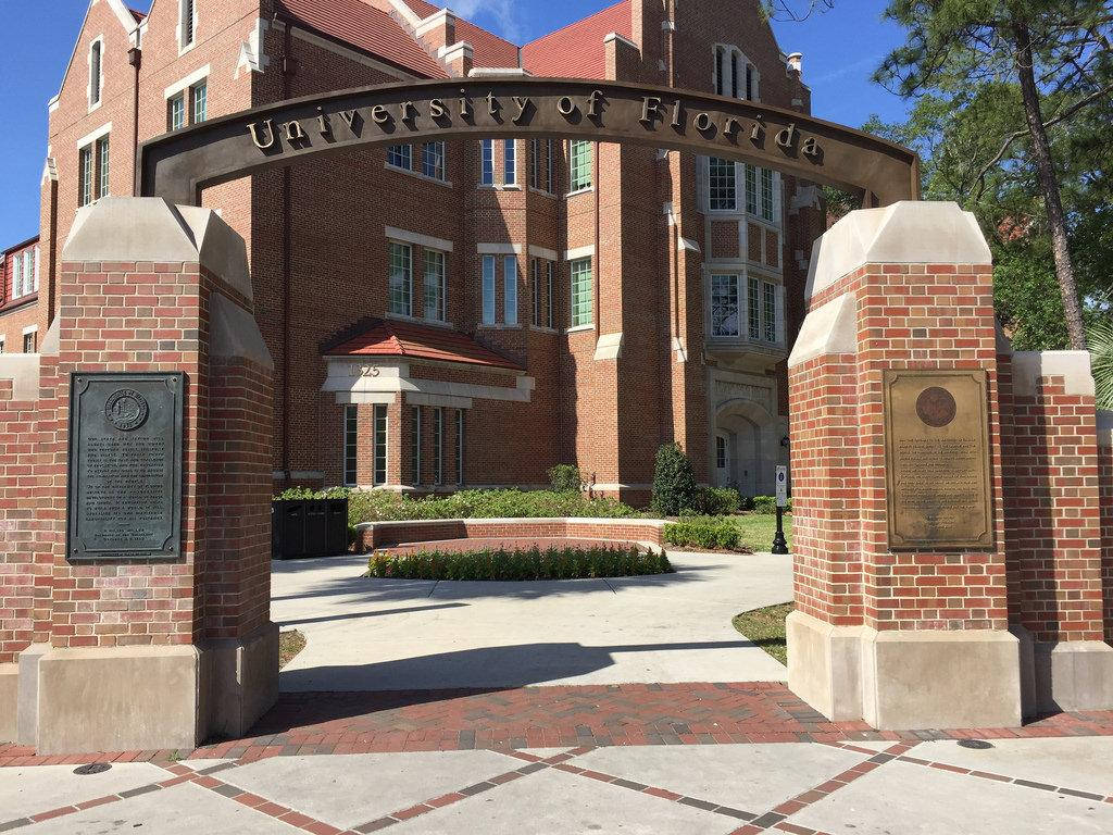 University Of Florida Building Arch Wallpaper