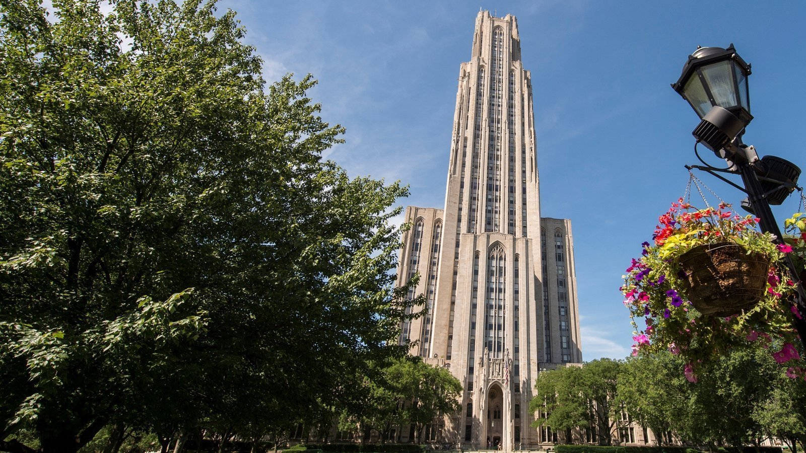 University Of Pittsburgh Angled Shot Wallpaper