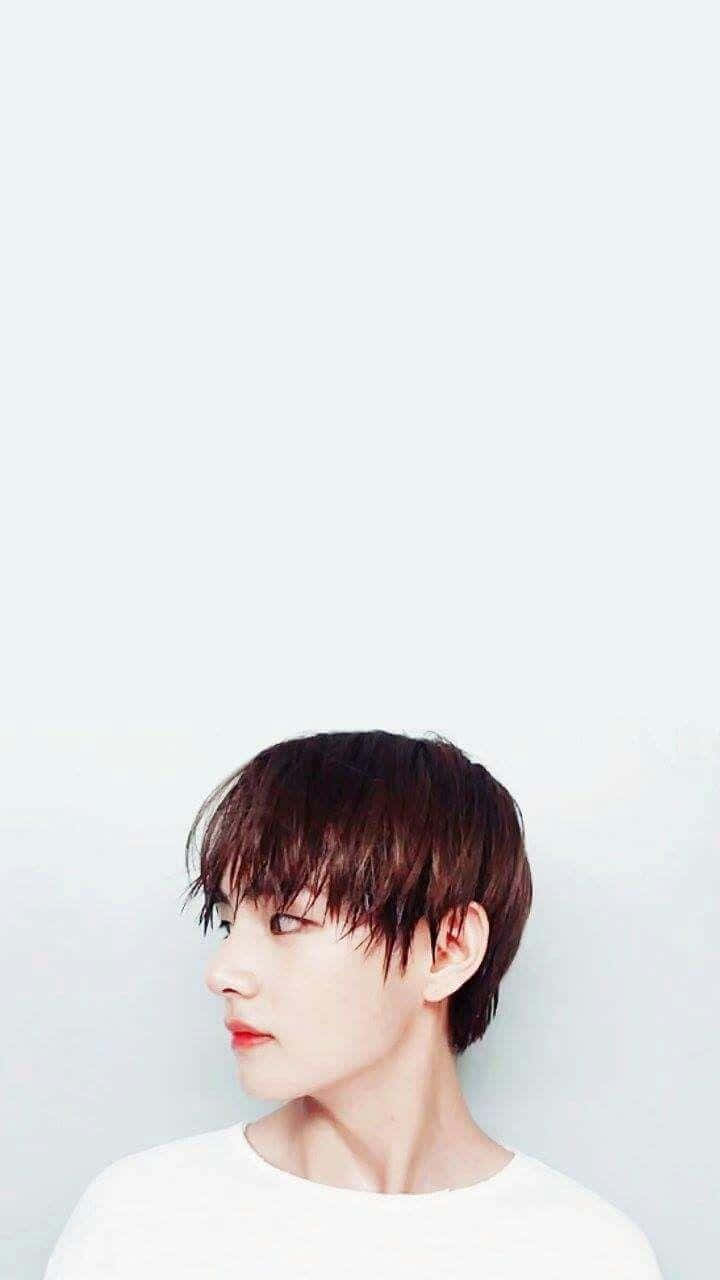 V Bts Phone In Side View Wallpaper