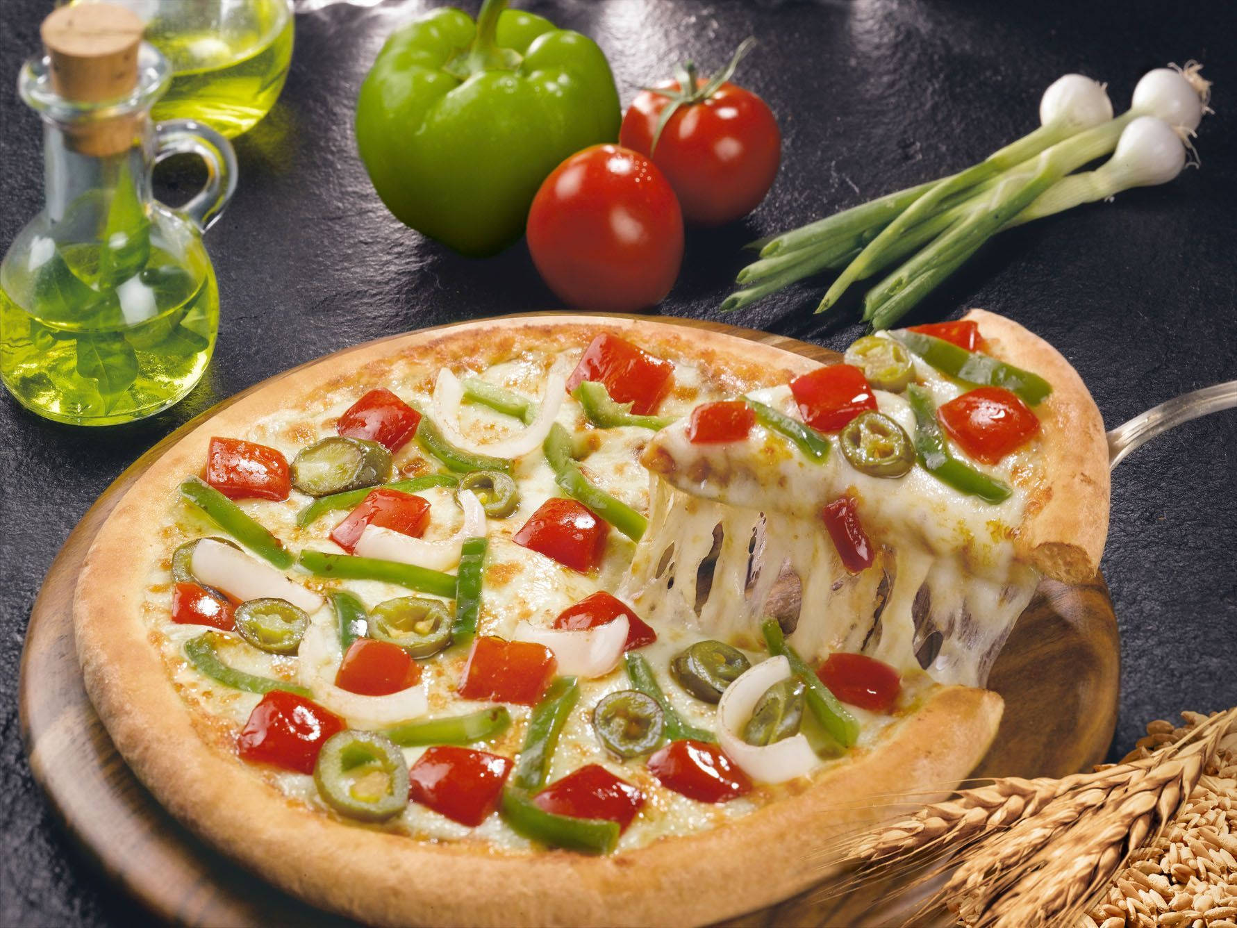 Veggie Dominos Pizza Wallpaper