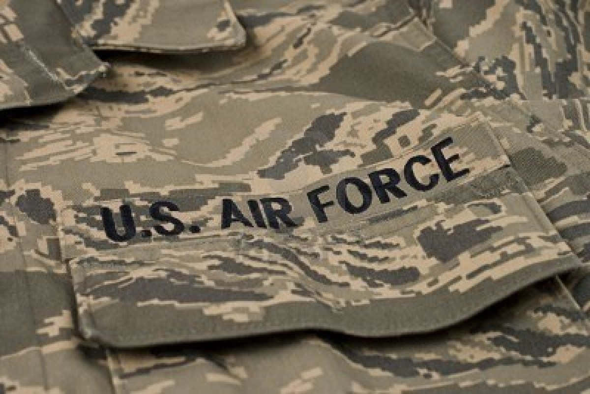 View Of Us Military Personnel In Formation Wallpaper