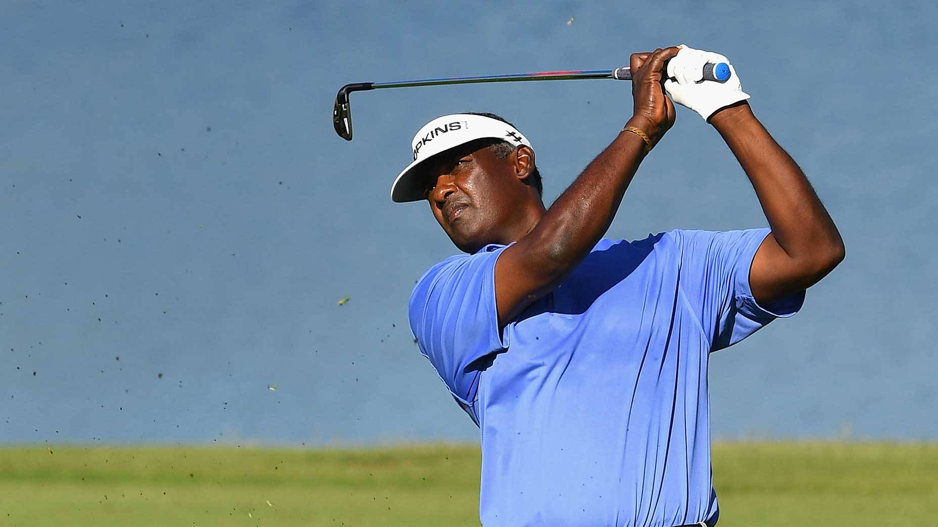 Vijay Singh Focused In The Greens Wallpaper