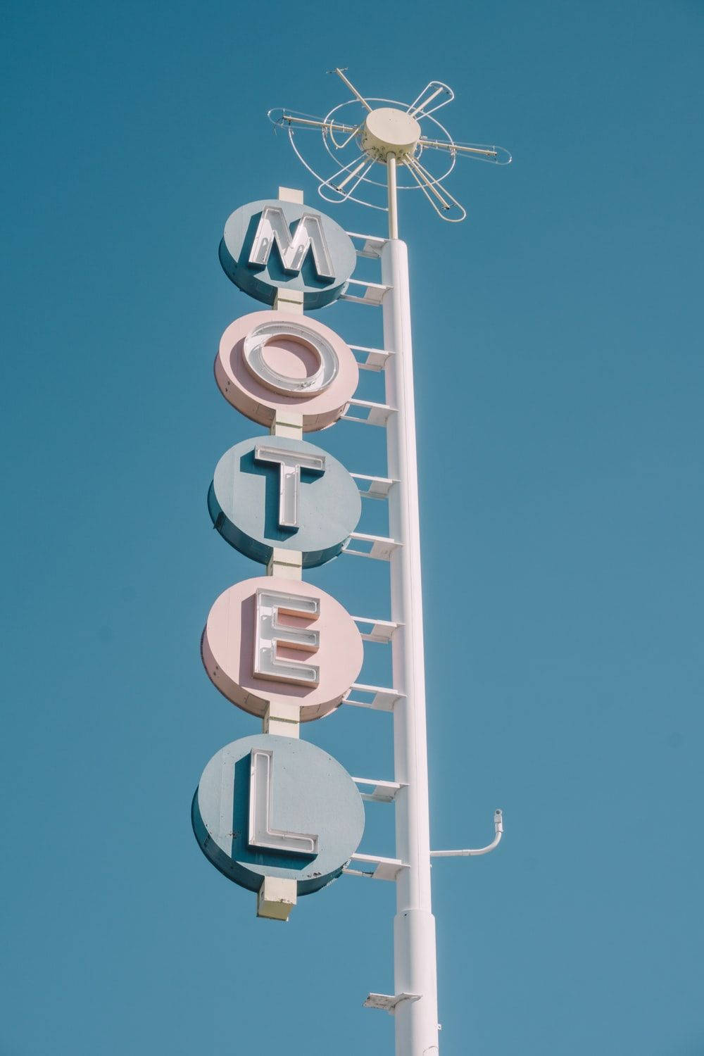 Vintage Aesthetic Phone Motel Sign Wallpaper