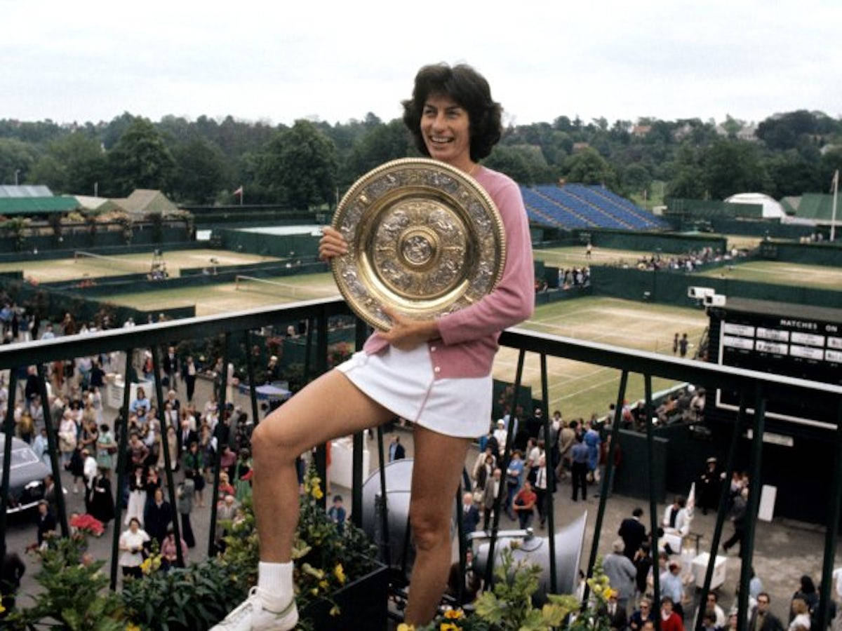 Virginia Wade Holding Trophy Game Wallpaper