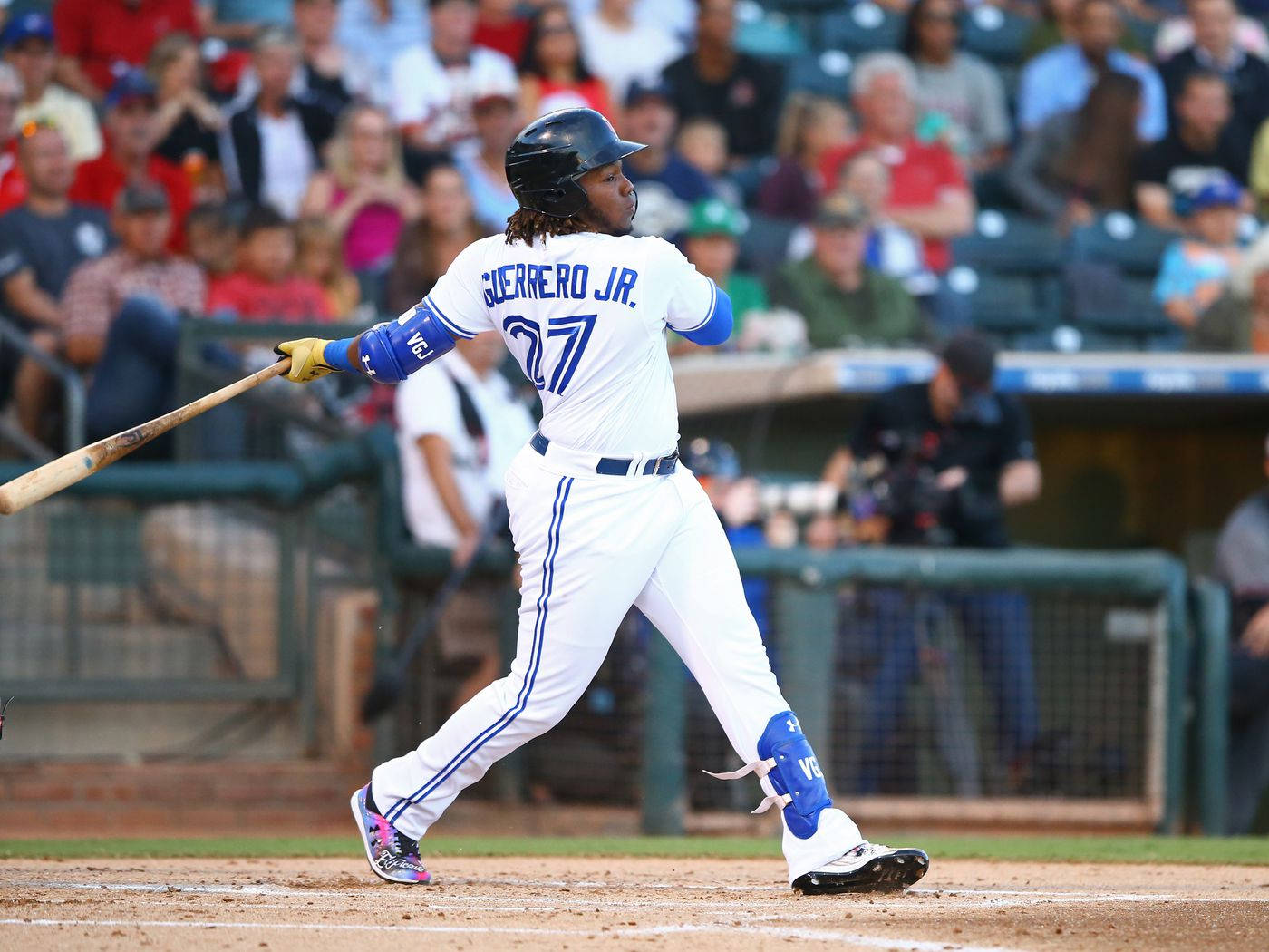 Vladimir Guerrero Jr On The Field Wallpaper