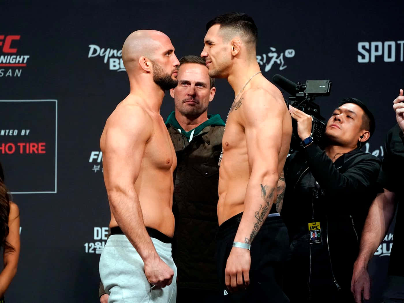 Volkan Oezdemir Aleksandar Rakić Face-off Wallpaper