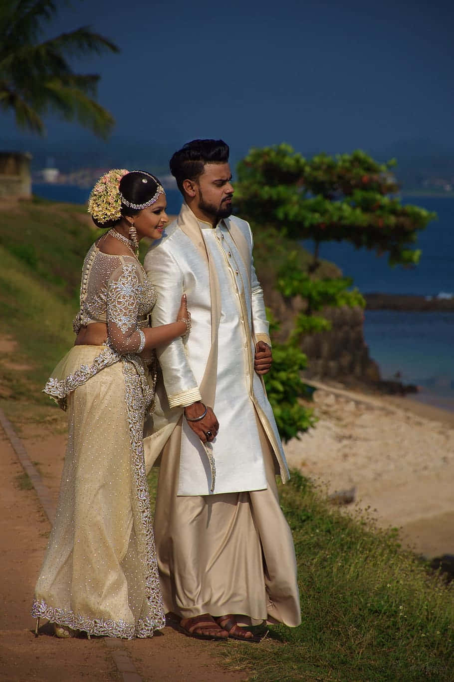 Wedding Couple Sri Lankan Wallpaper