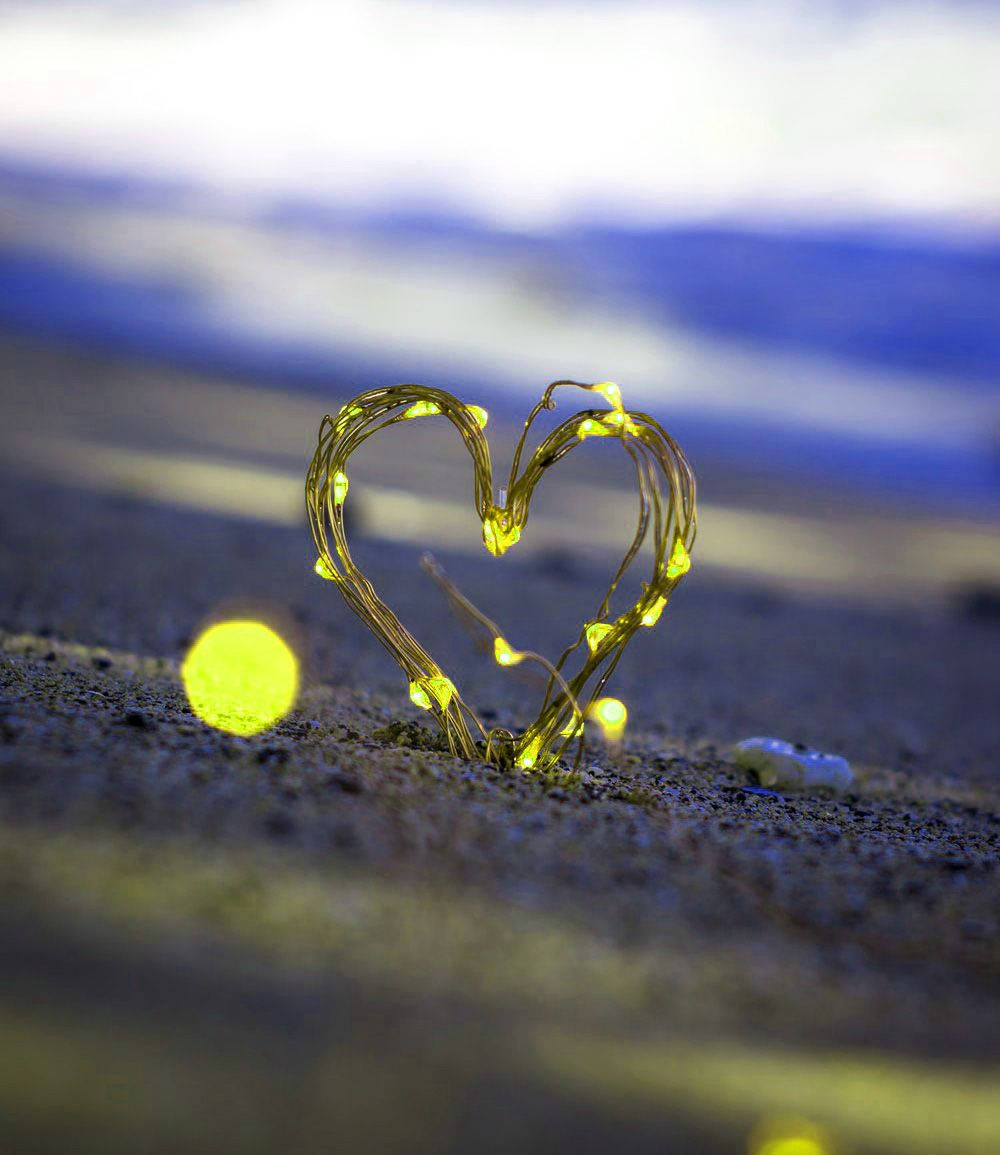 Whatsapp Dp Neon Yellow Heart Wallpaper