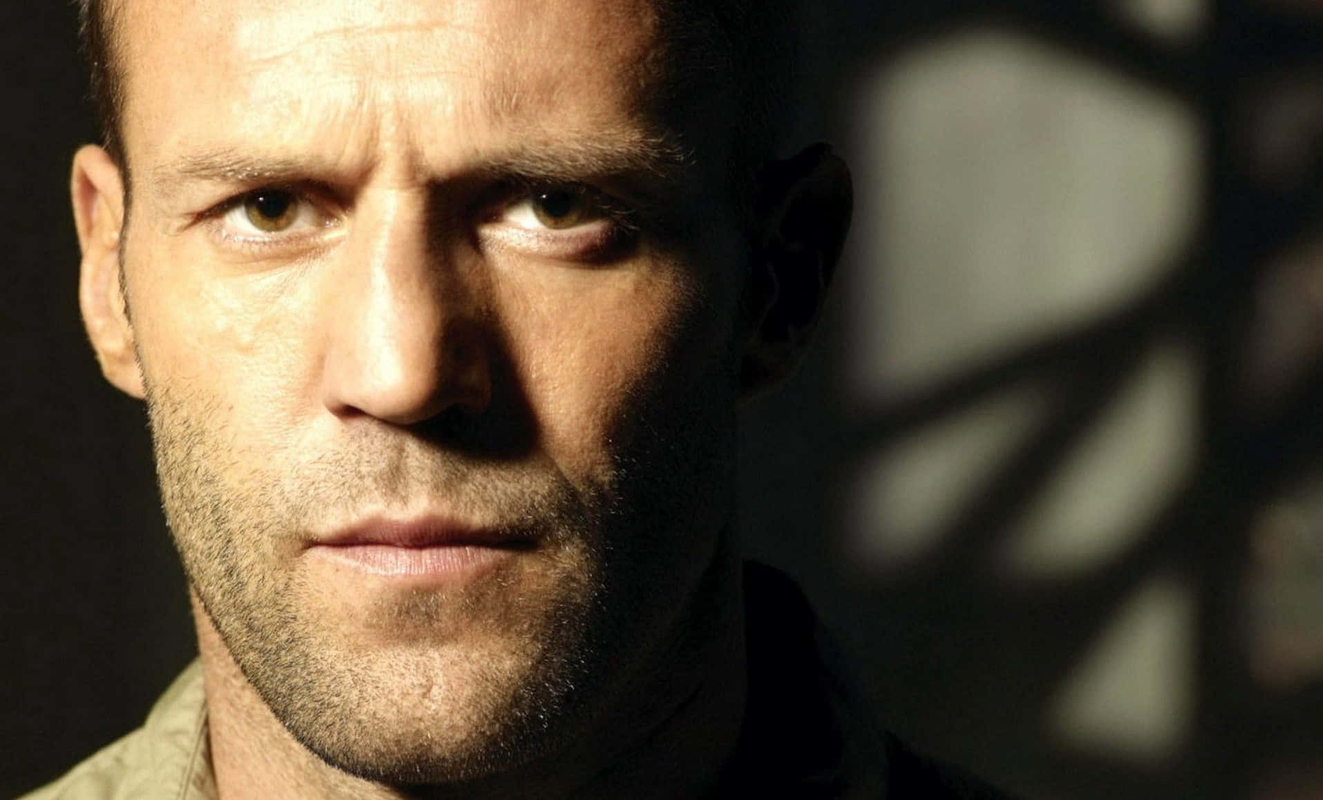 White Man Jason Statham Actor Wallpaper