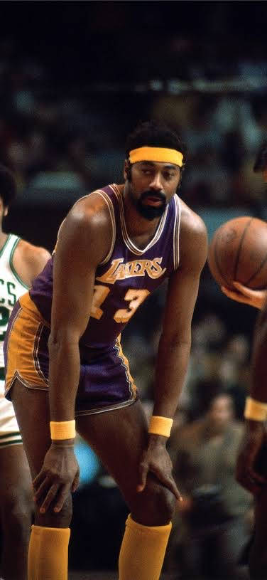 Wilt Chamberlain Bending Wallpaper